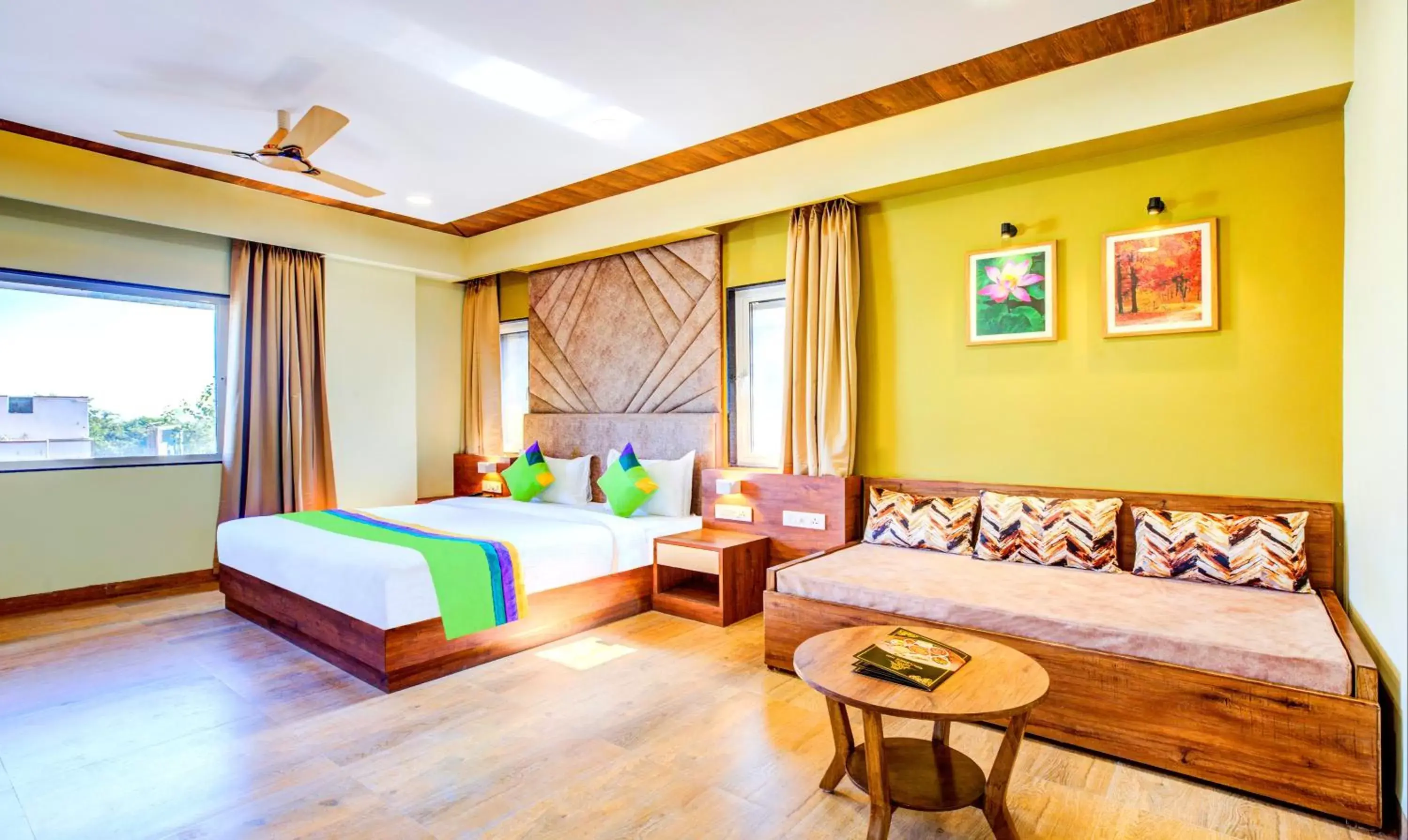 Opulence Inn - 500 Meters From Railway Station Opulence Inn - 500 Meters From Railway Station