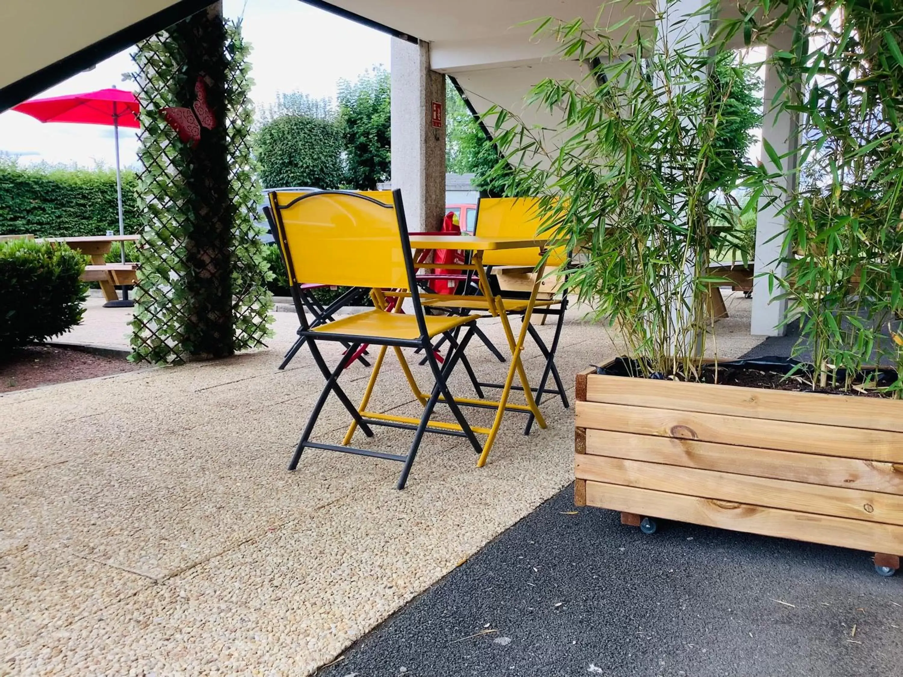 Patio in Première Classe Chateauroux - Saint Maur