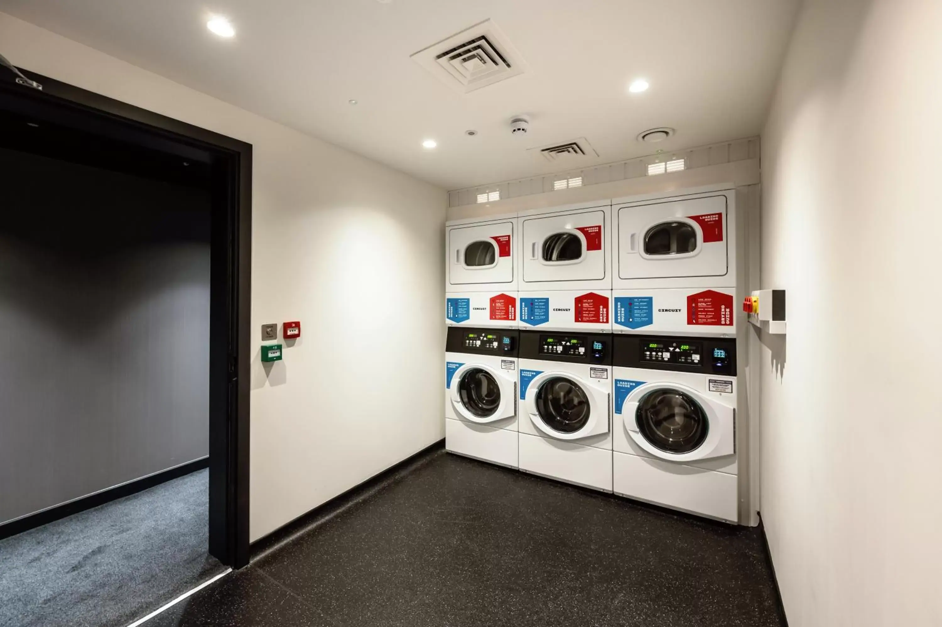 laundry in Wilde Aparthotels by Staycity London Aldgate Tower Bridge