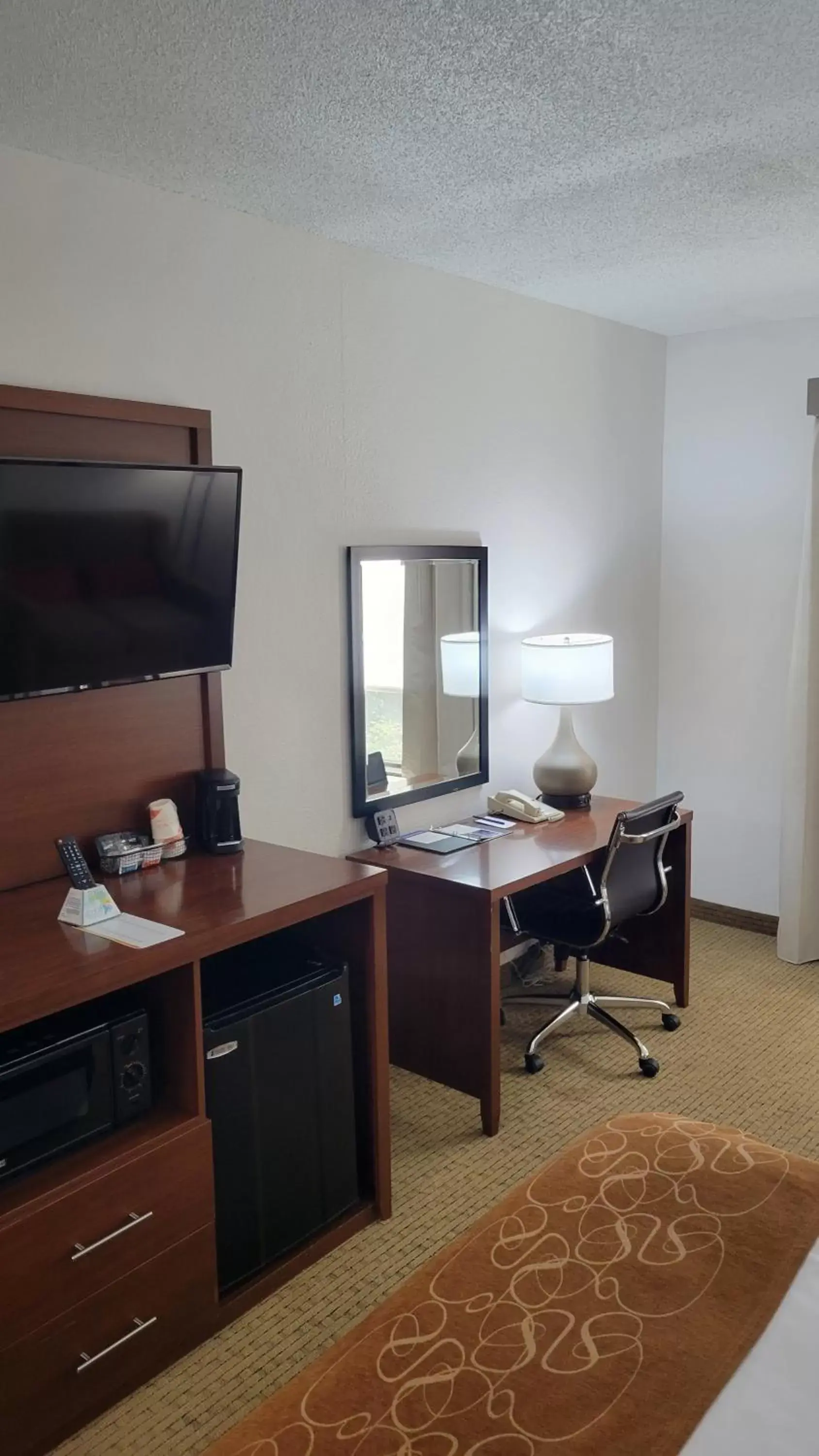 Photo of the whole room, TV/Entertainment Center in Comfort Suites Cumming-Atlanta near Northside Hospital Forsyth