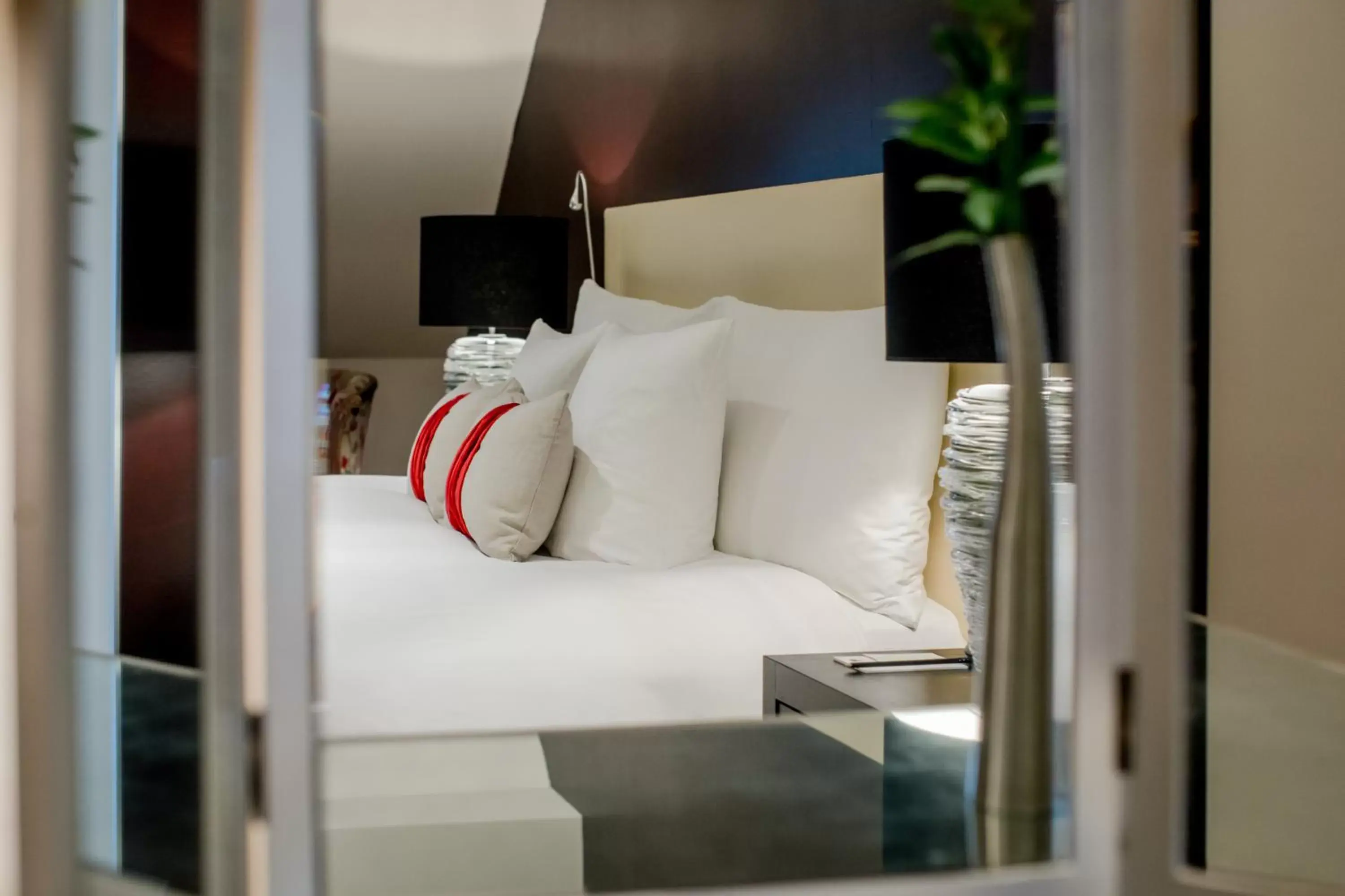 Bedroom, Bed in Hotel Schweizerhof Bern & Spa Bedroom, Bed in Hotel Schweizerhof Bern & Spa