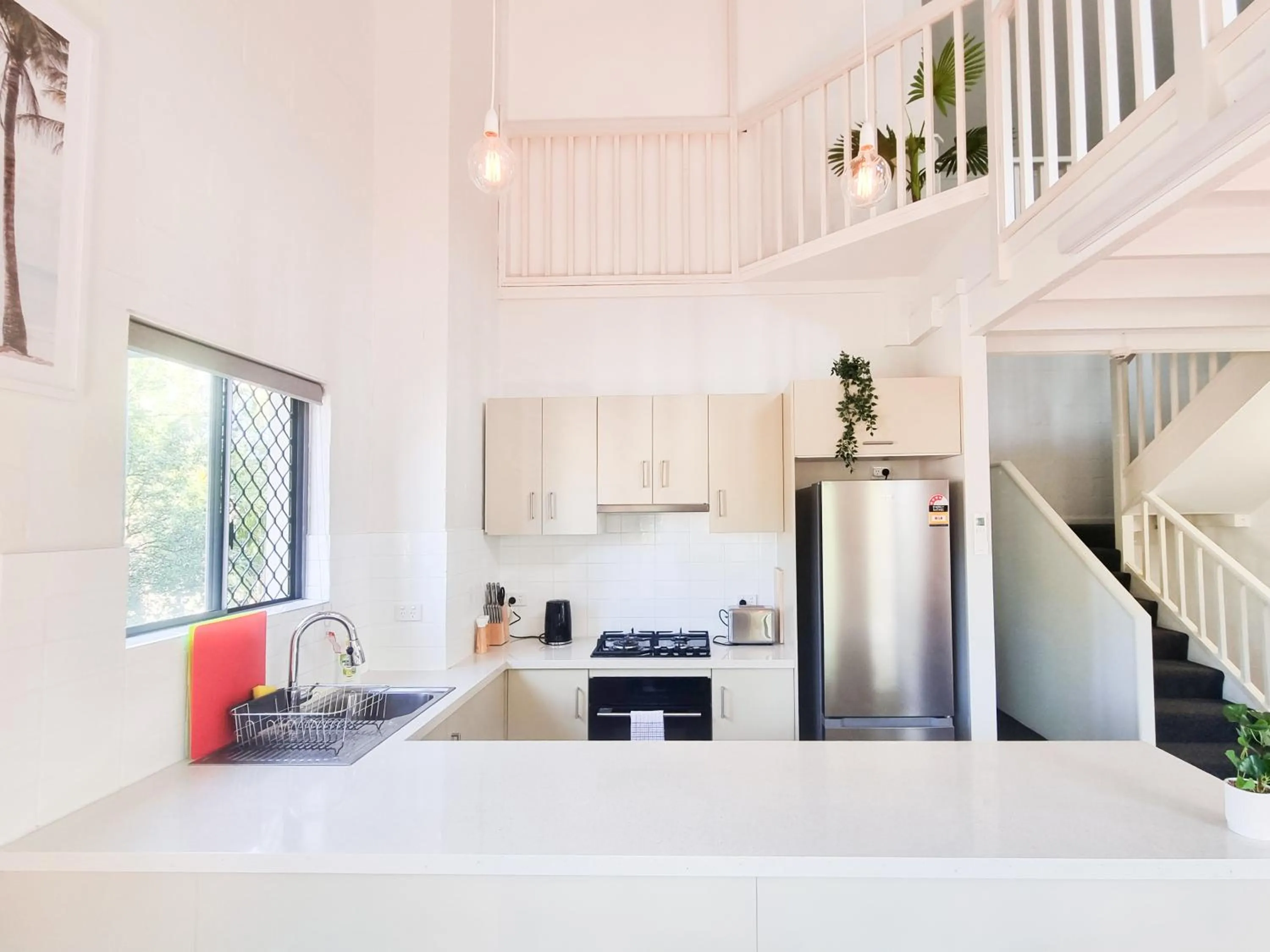 kitchen in YHA Byron Bay