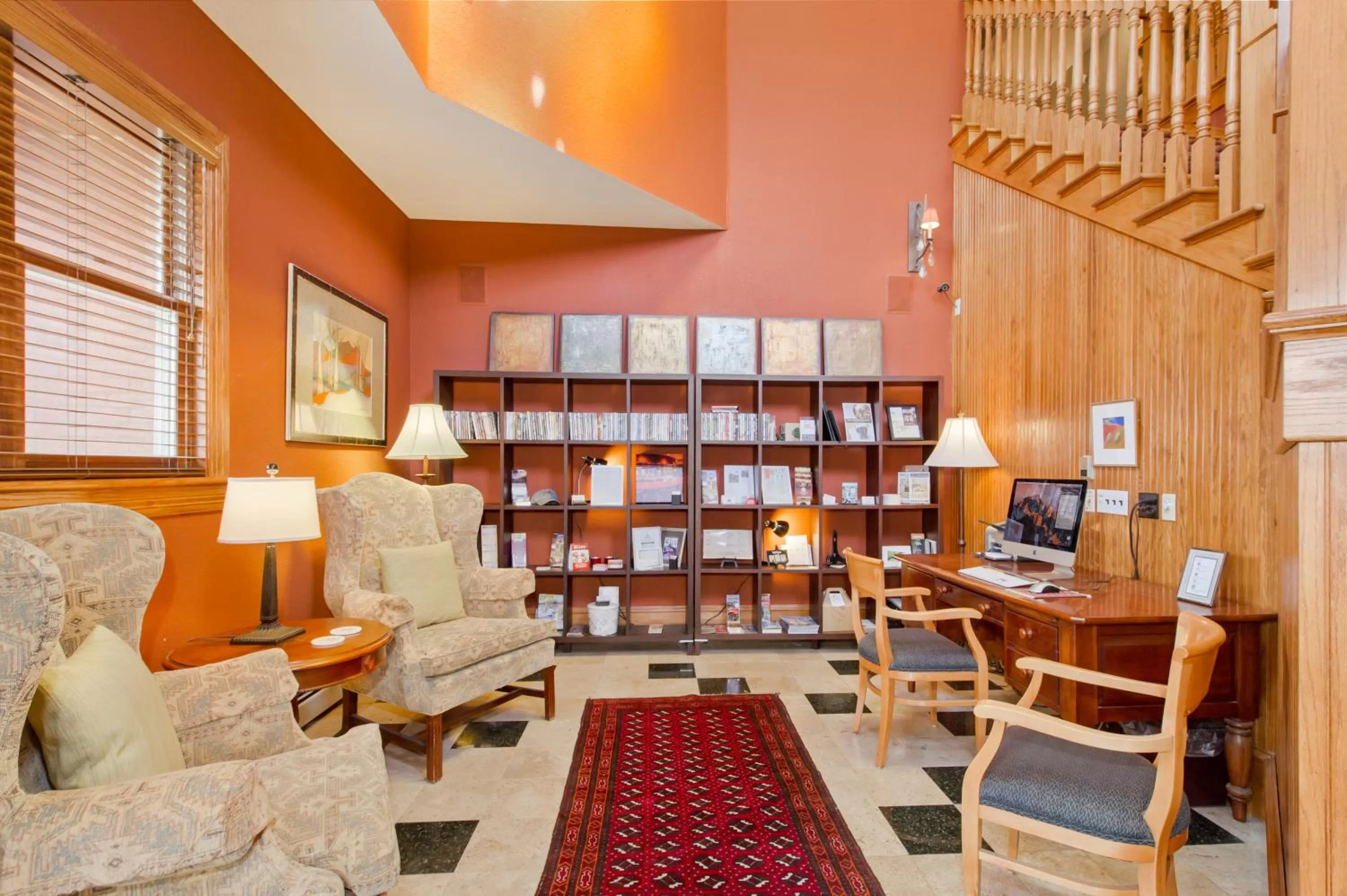 Library in The Bradley Boulder Inn