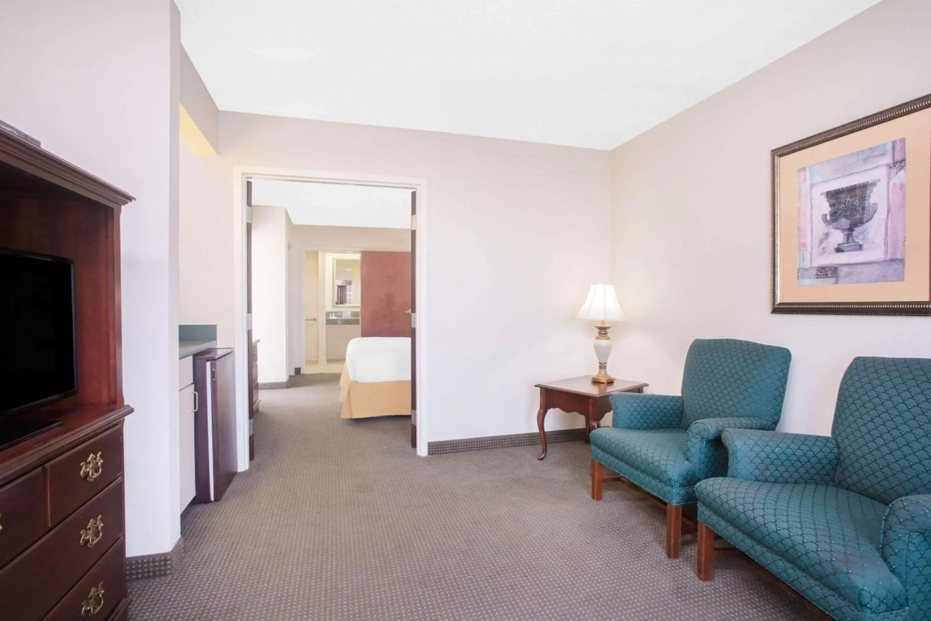 Photo of the whole room, Seating Area in Days Inn by Wyndham Metter