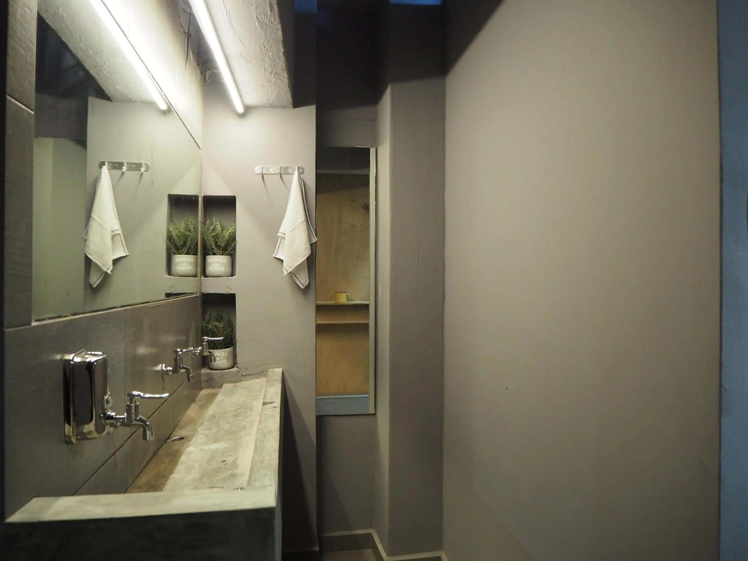 Leo Leisure Hotel @ Central Market