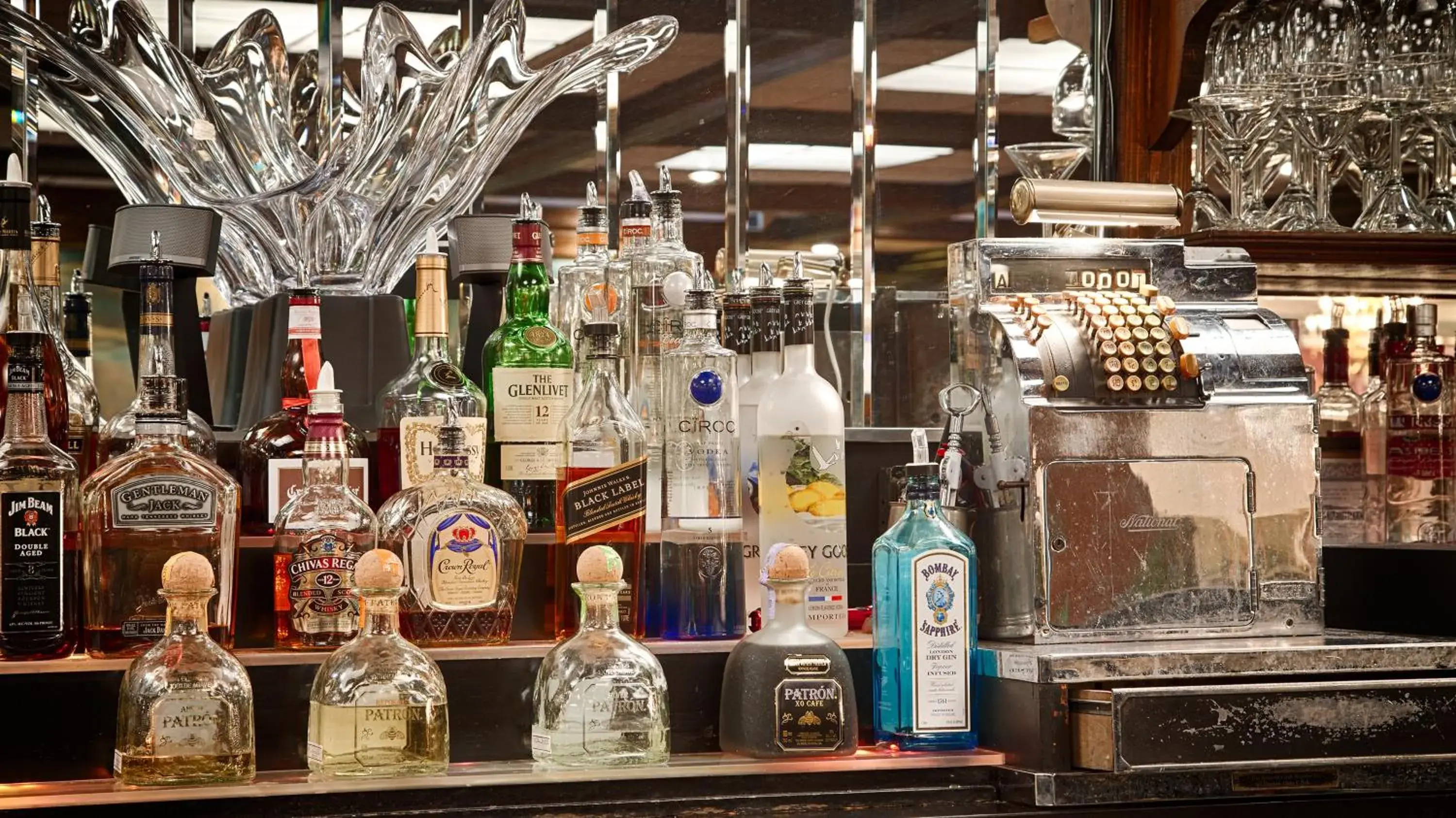 Lounge or bar in West Gate Inn Nyack Lounge or bar in West Gate Inn Nyack
