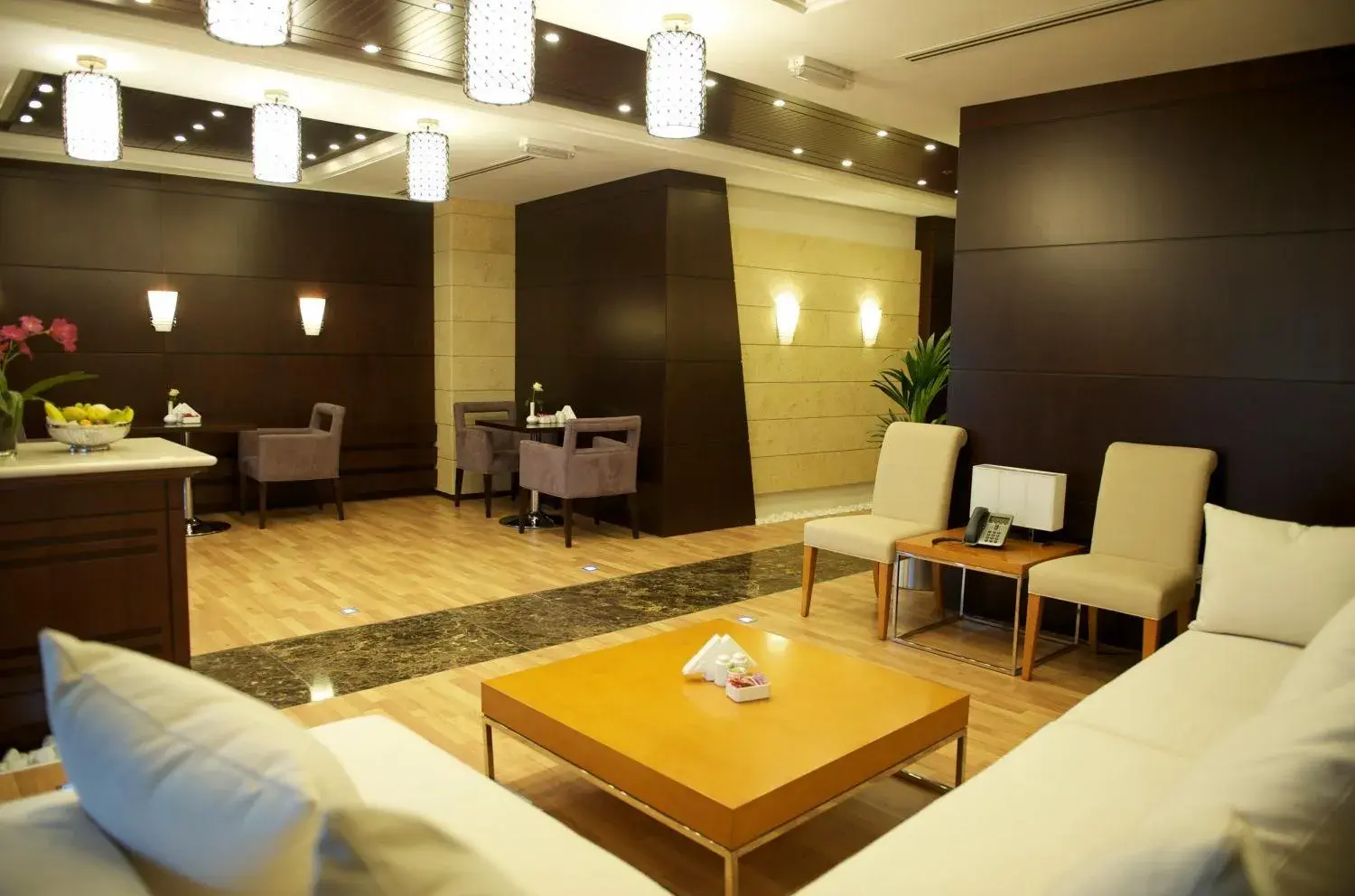 Lobby or reception, Lounge/Bar in Grand Bellevue Hotel Apartment Dubai