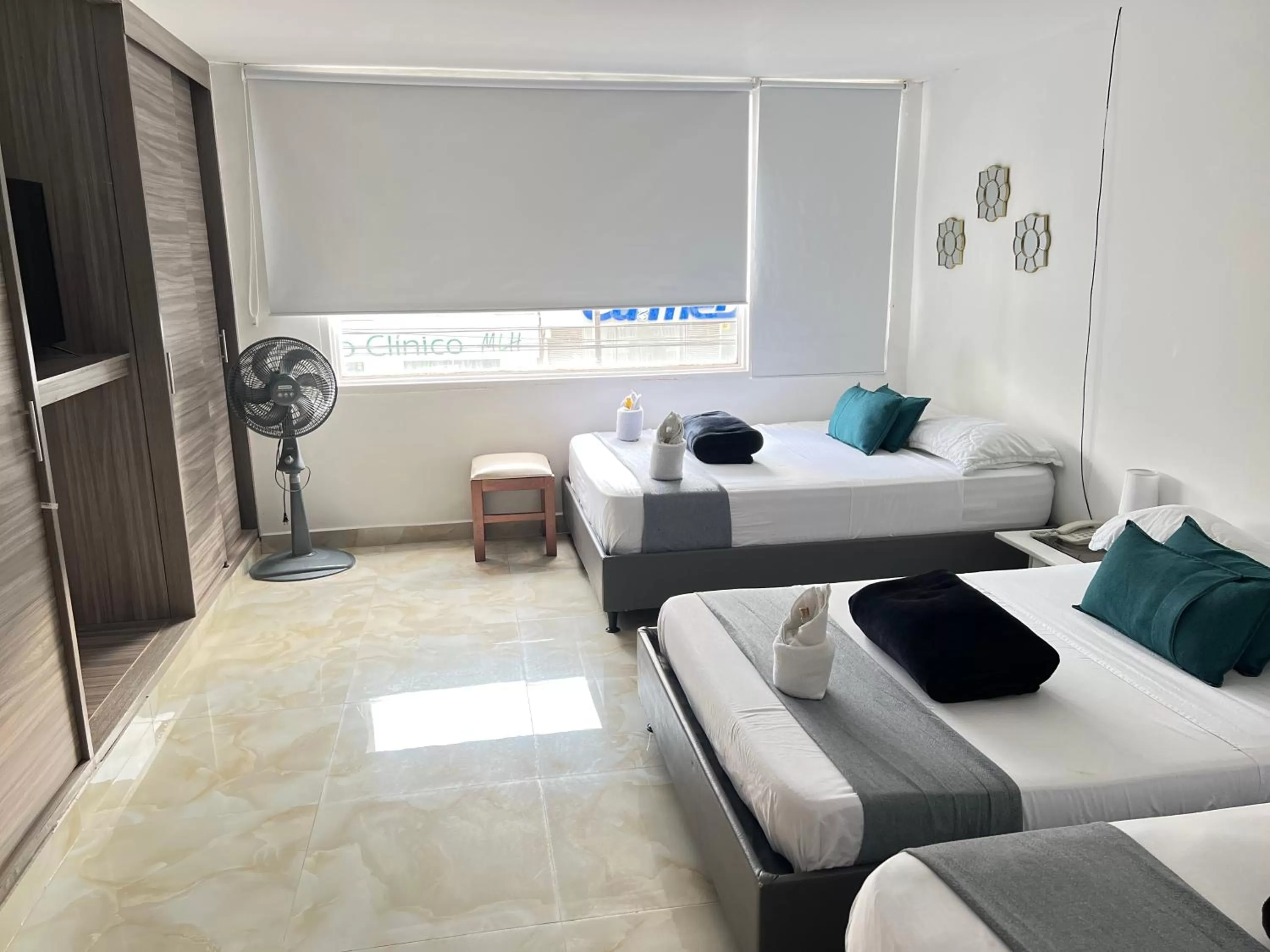 Photo of the whole room, Bed in La Forêt de Café Hotel