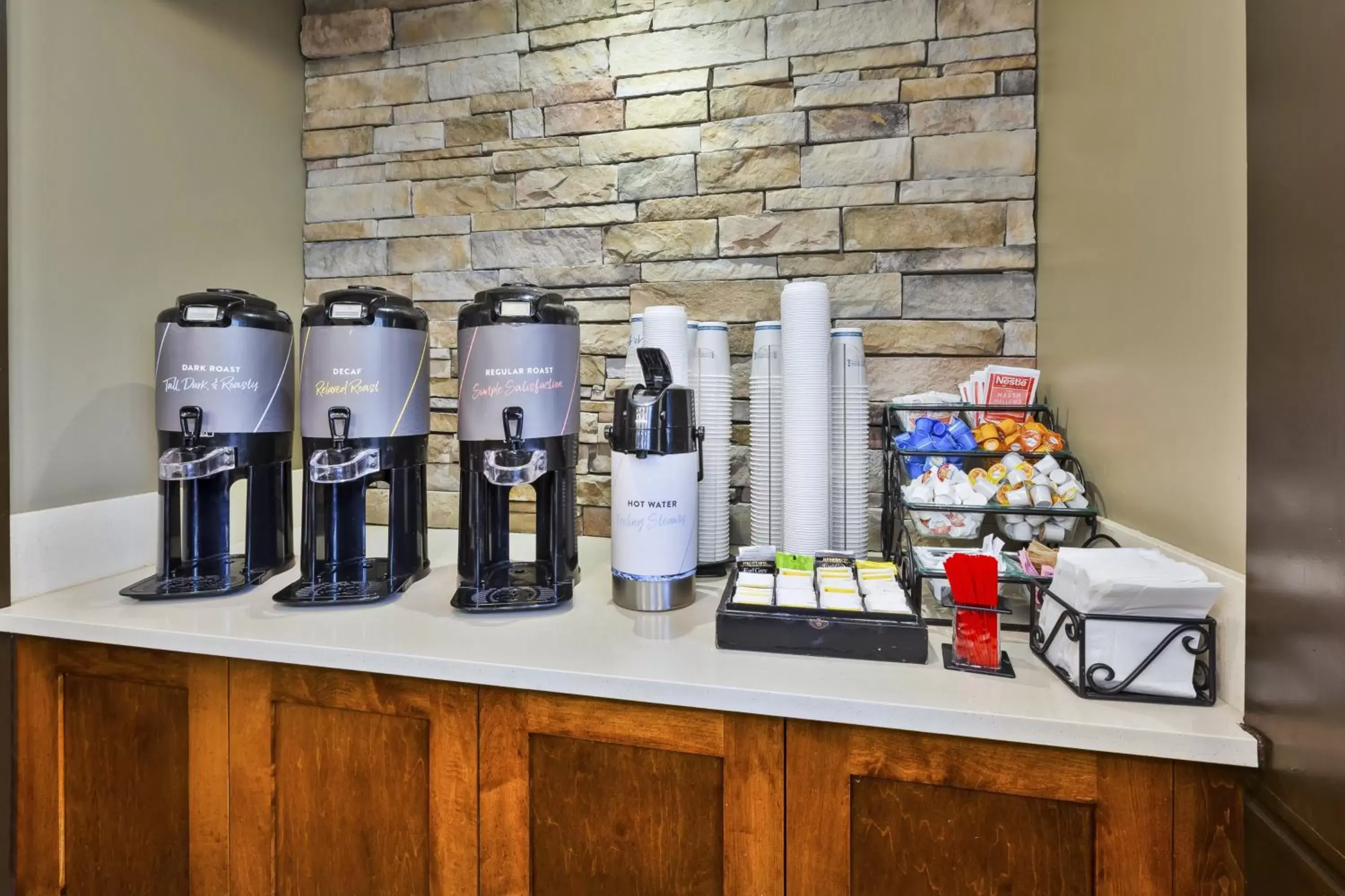 Photo of the whole room in Staybridge Suites Detroit-Utica by IHG Photo of the whole room in Staybridge Suites Detroit-Utica by IHG