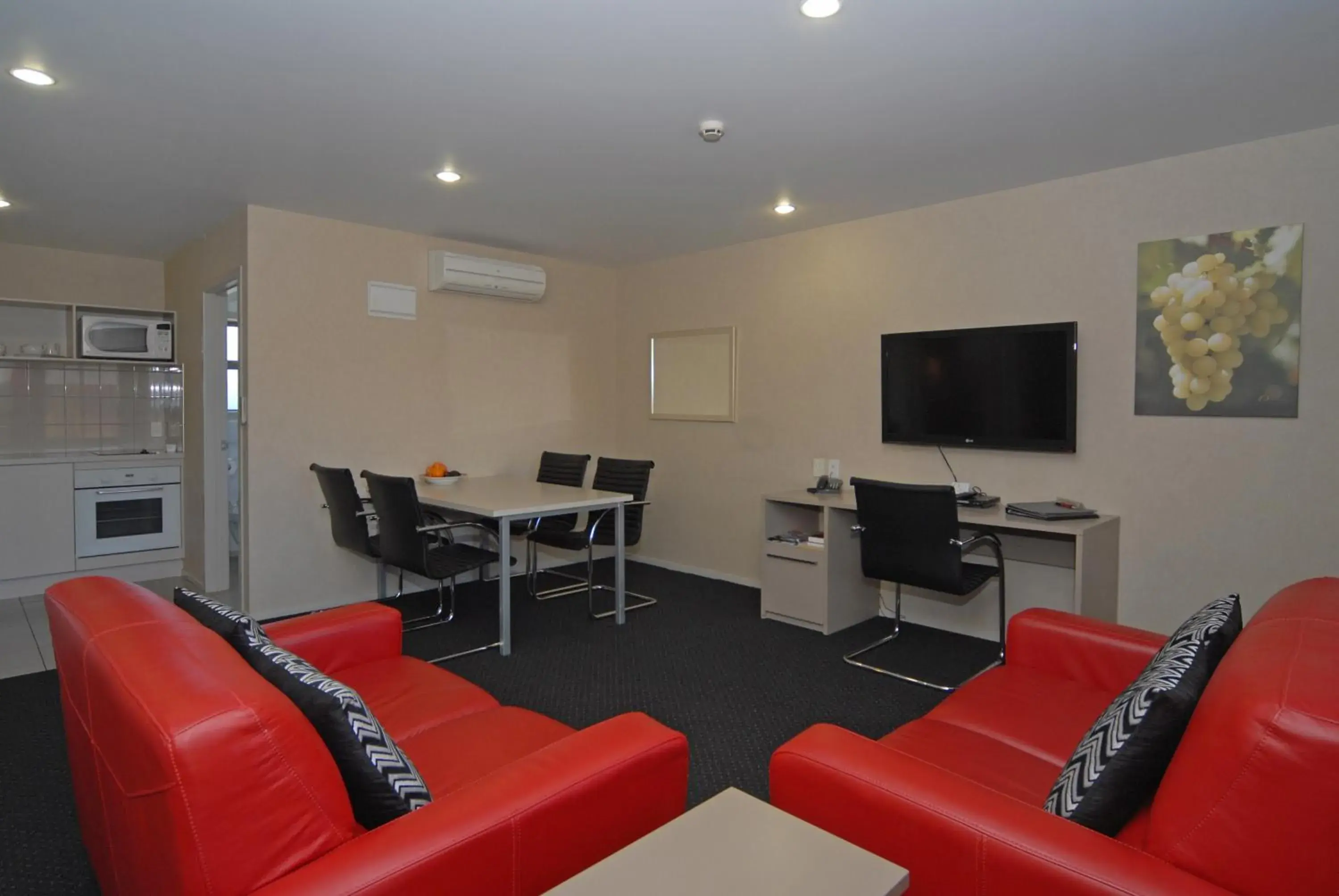 Living room in Omahu Motor Lodge Living room in Omahu Motor Lodge