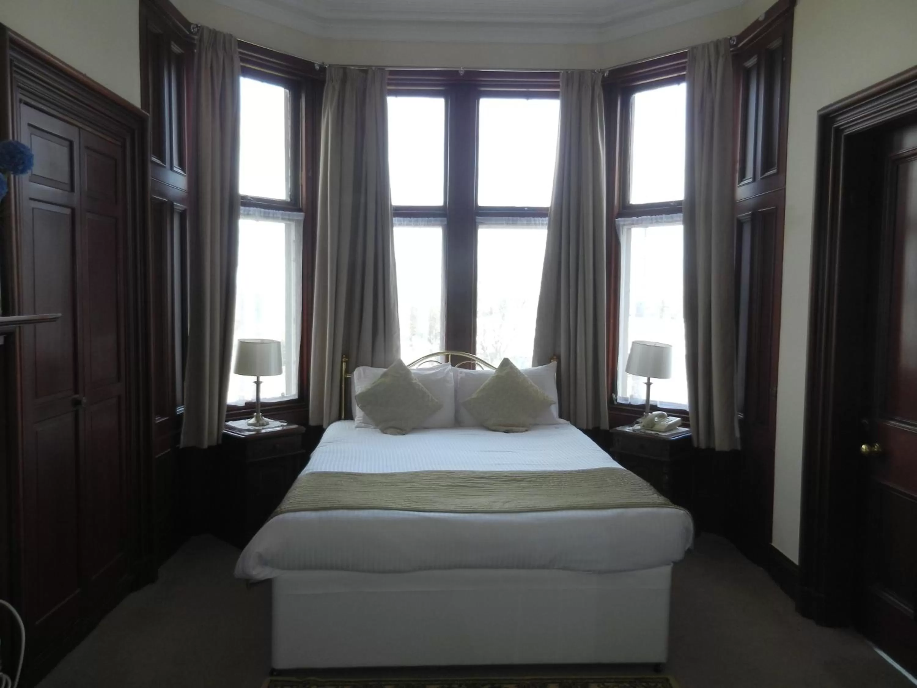 Bed in Morangie Hotel Tain