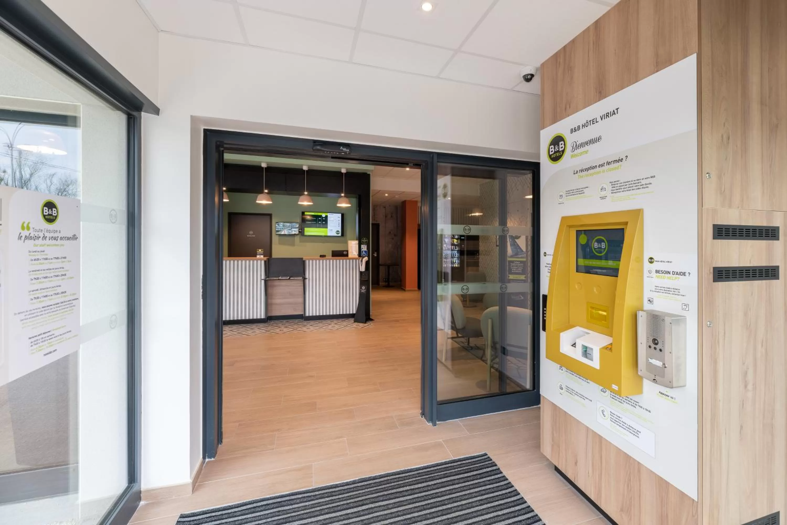 Facade/entrance in B&B HOTEL Bourg-en-Bresse Viriat