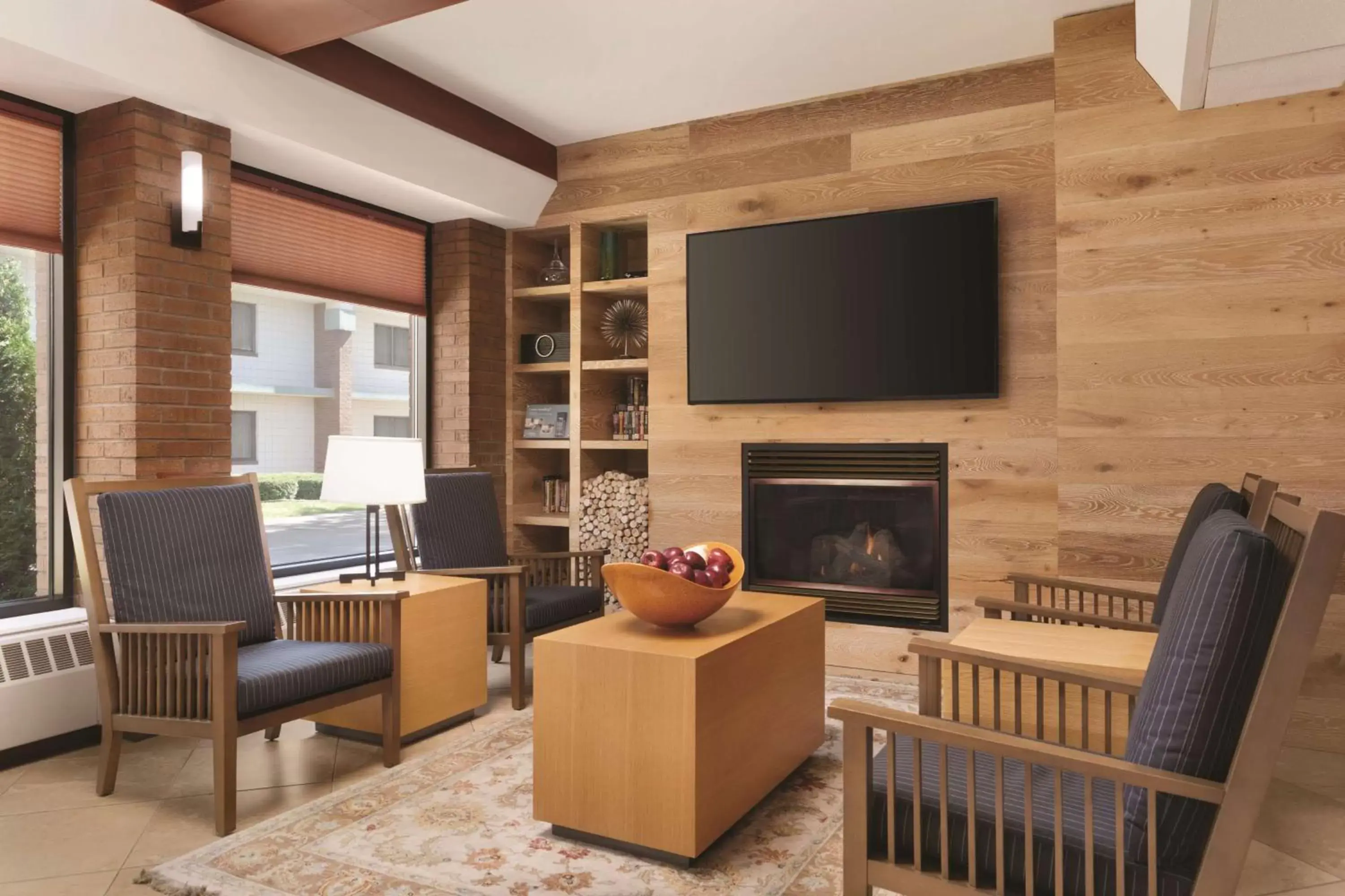 Lobby or reception, TV/Entertainment Center in Country Inn & Suites by Radisson, Traverse City, MI