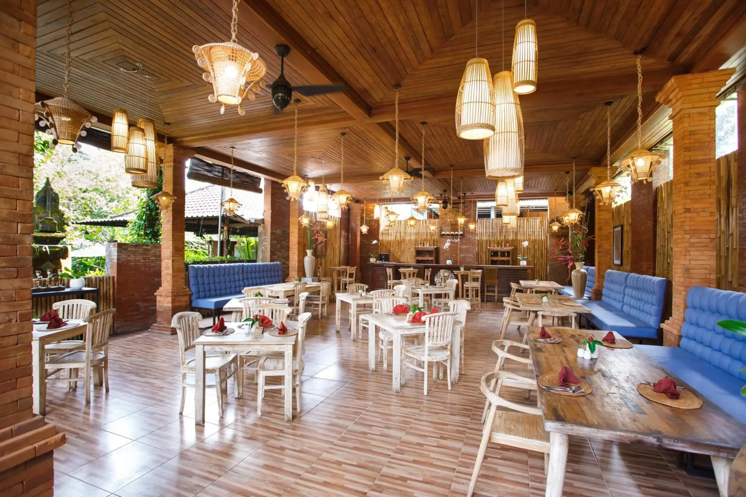 Restaurant/Places to Eat in Ubud Raya Villa