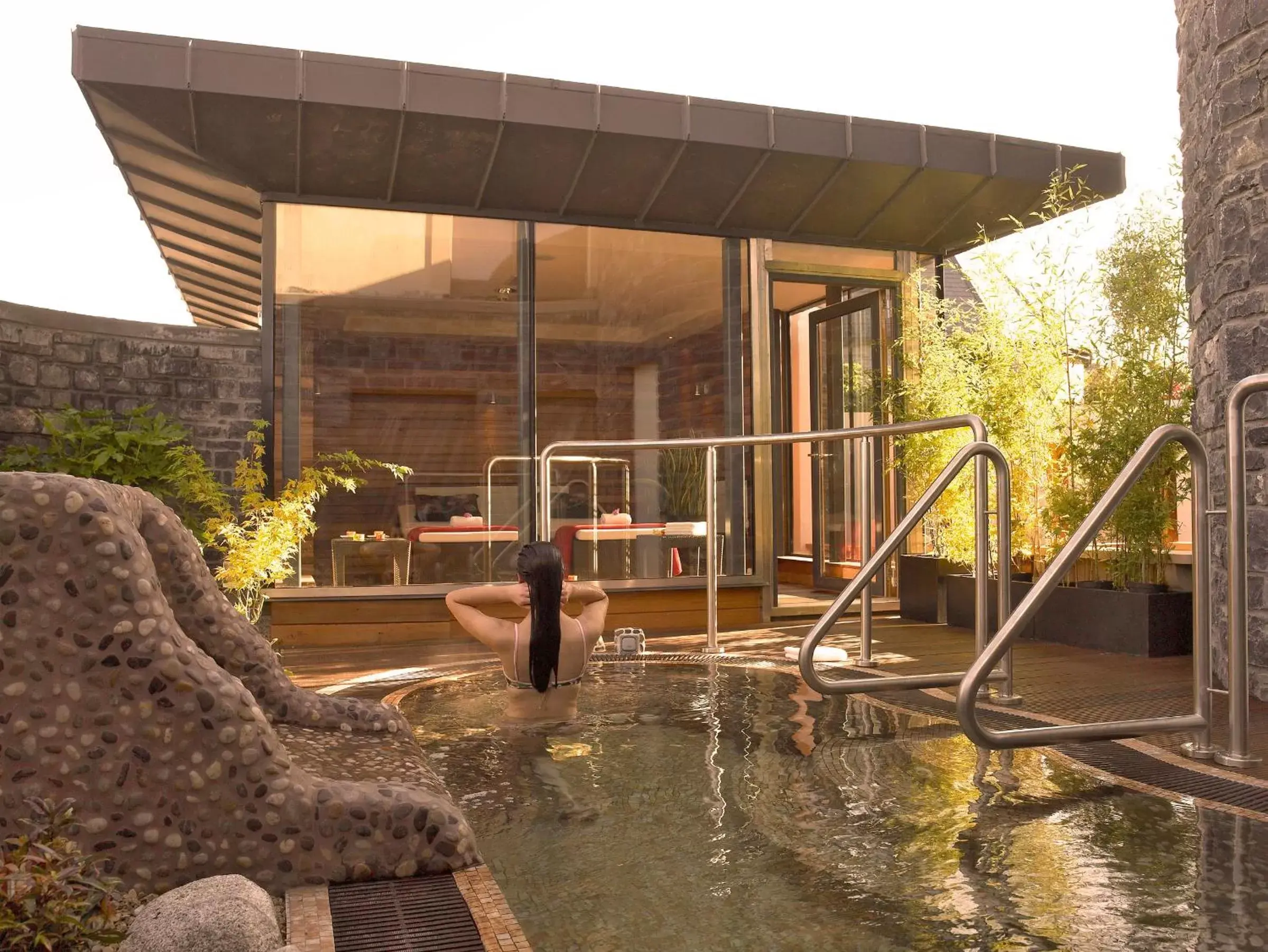 Swimming pool in Castlecourt Hotel, Spa & Leisure Swimming pool in Castlecourt Hotel, Spa & Leisure