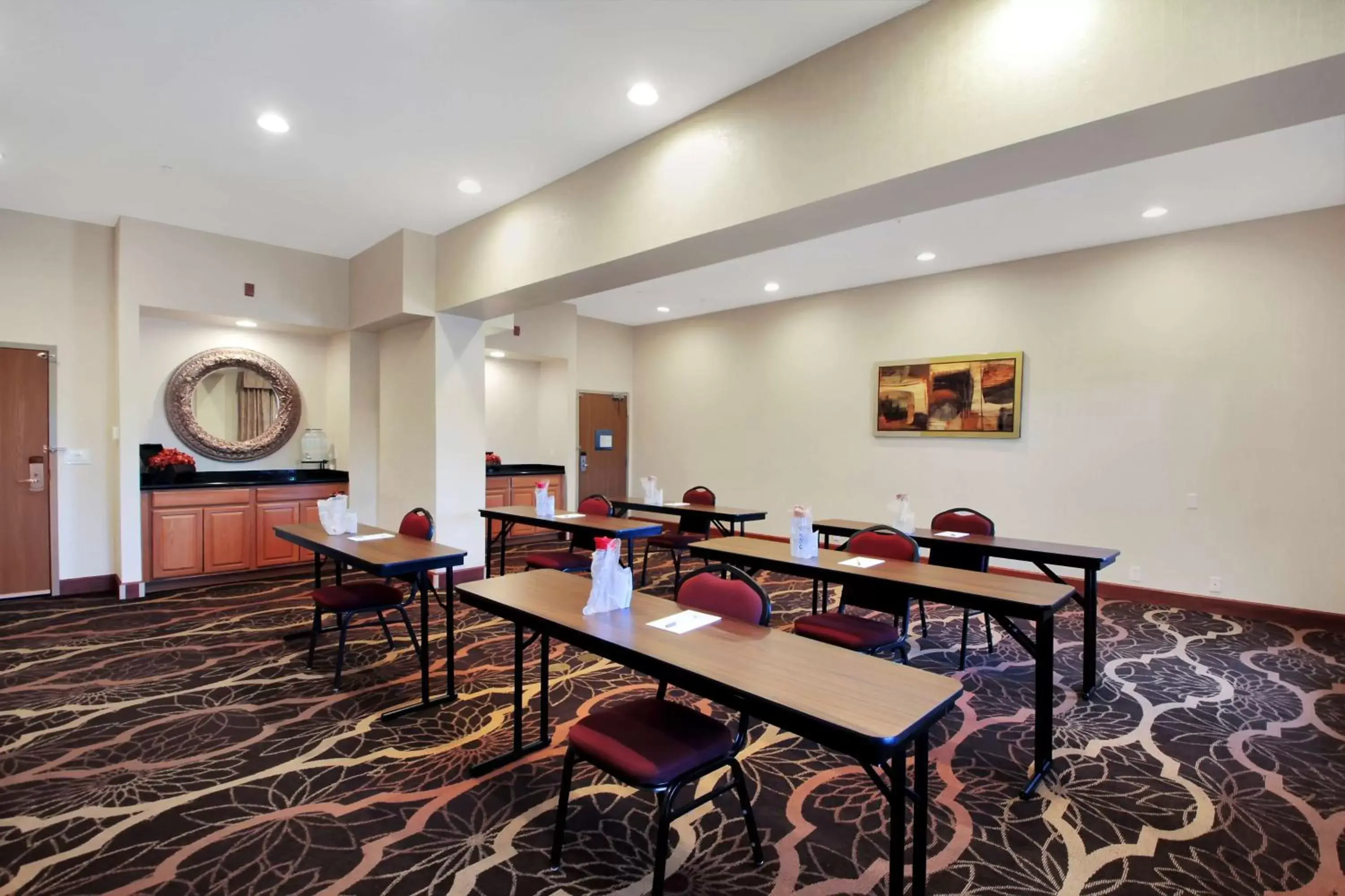 Meeting/conference room in Hampton Inn & Suites Hemet