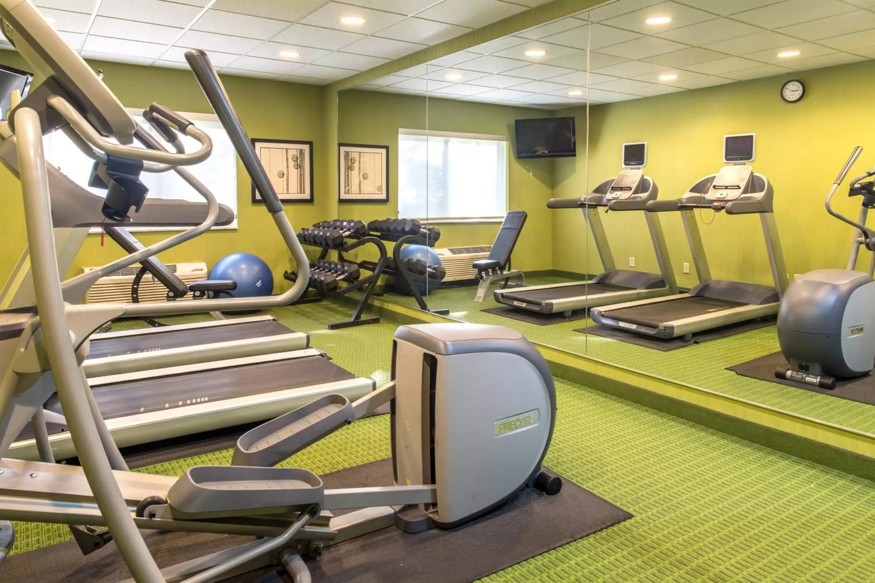 Fitness centre/facilities, Fitness Center/Facilities in Fairfield Inn & Suites Canton