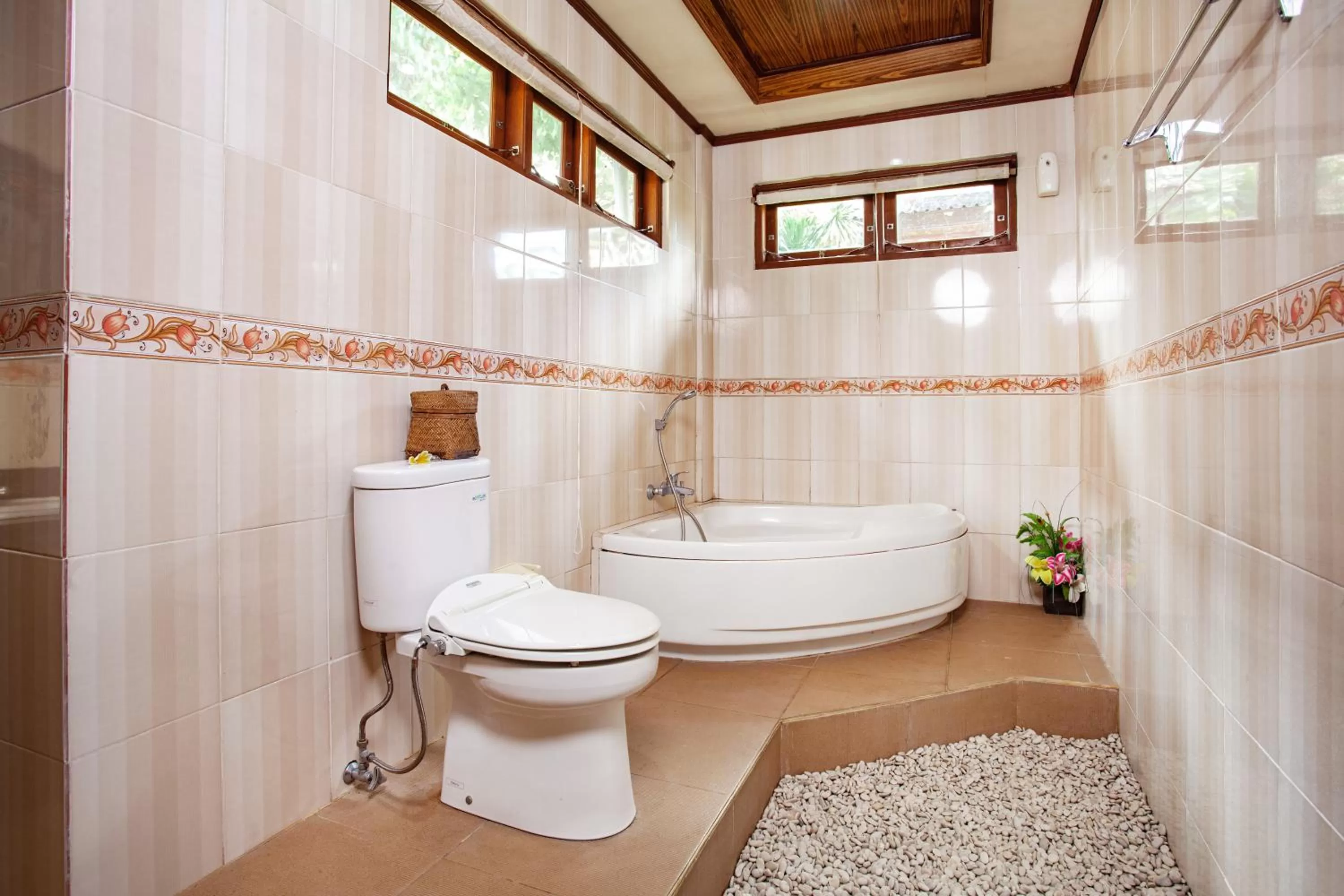 Bath in Nick's Pension