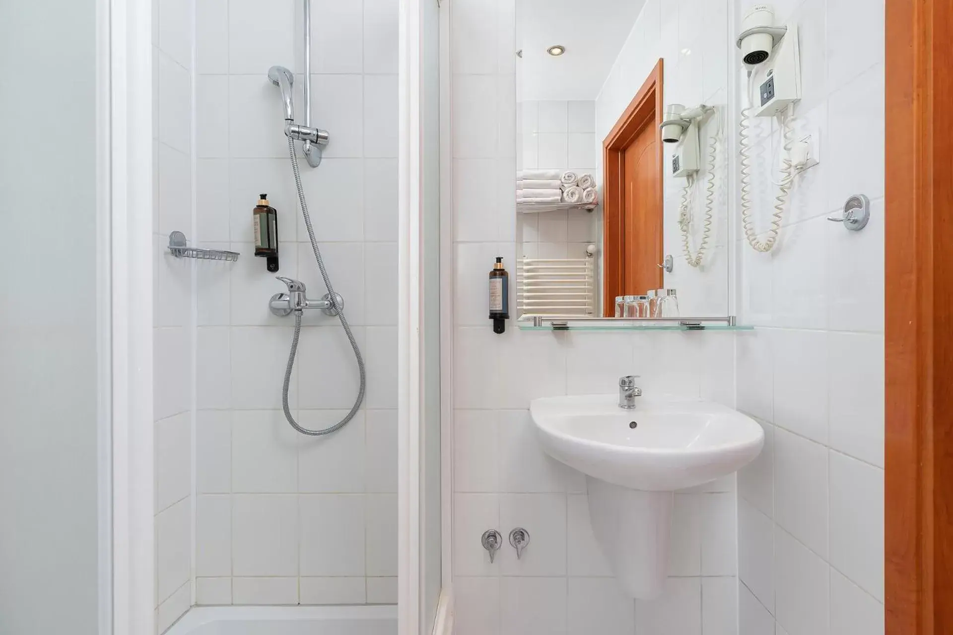 Bathroom in Hotel Atrium