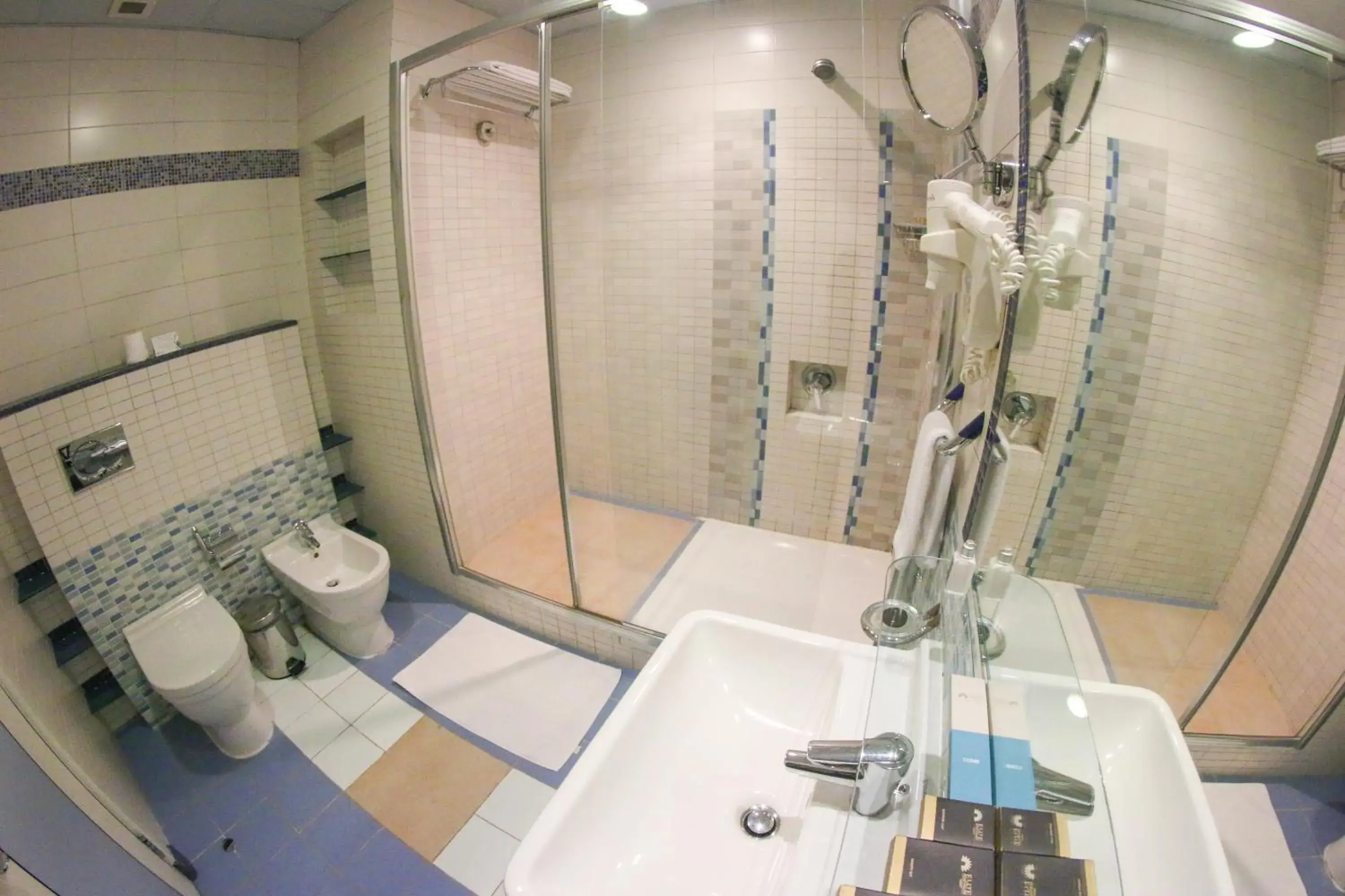 Bathroom in Elite Grande Hotel