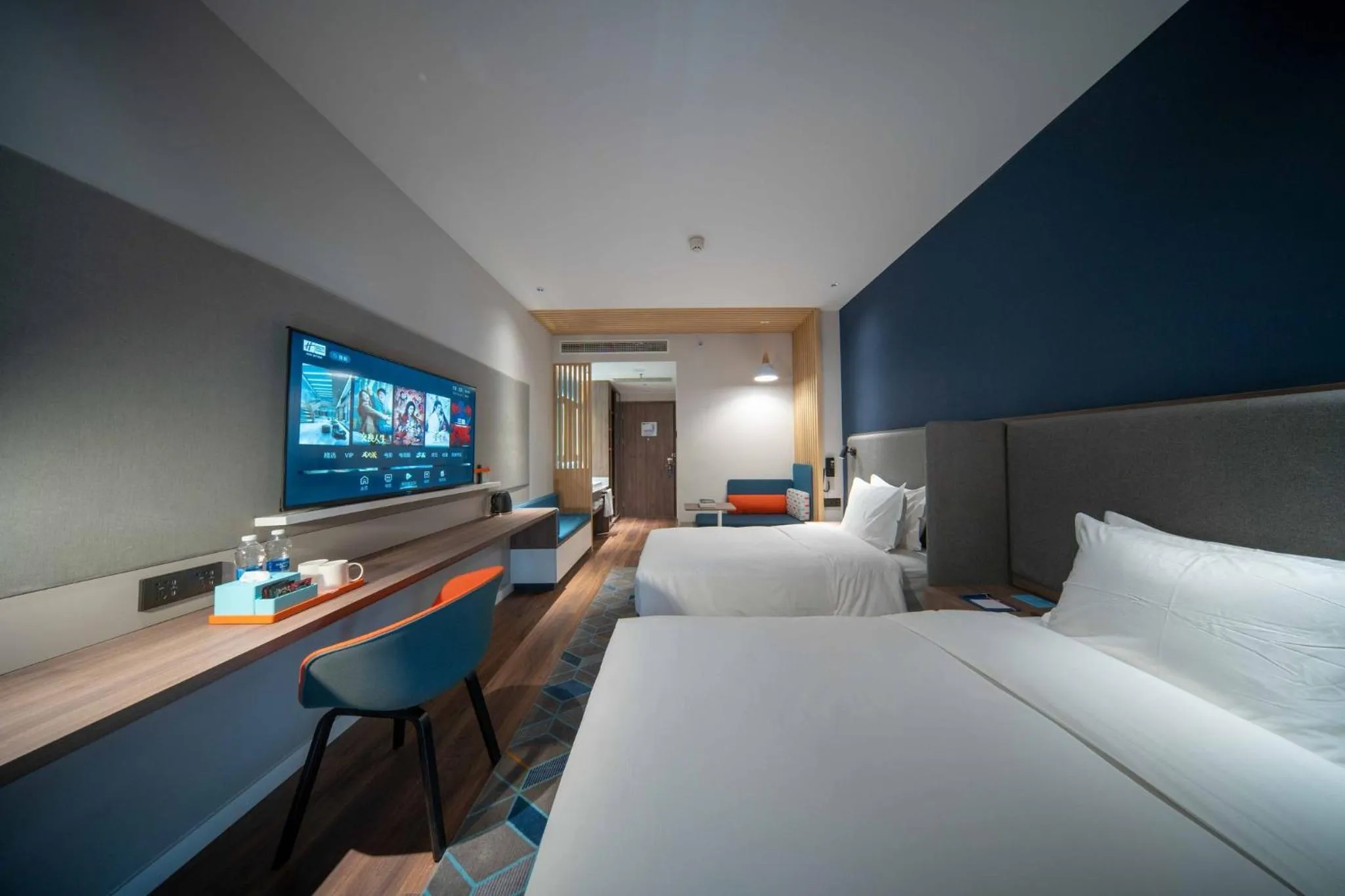 Stardard Twin Room in Holiday Inn Express Zhengzhou Guancheng, an IHG Hotel