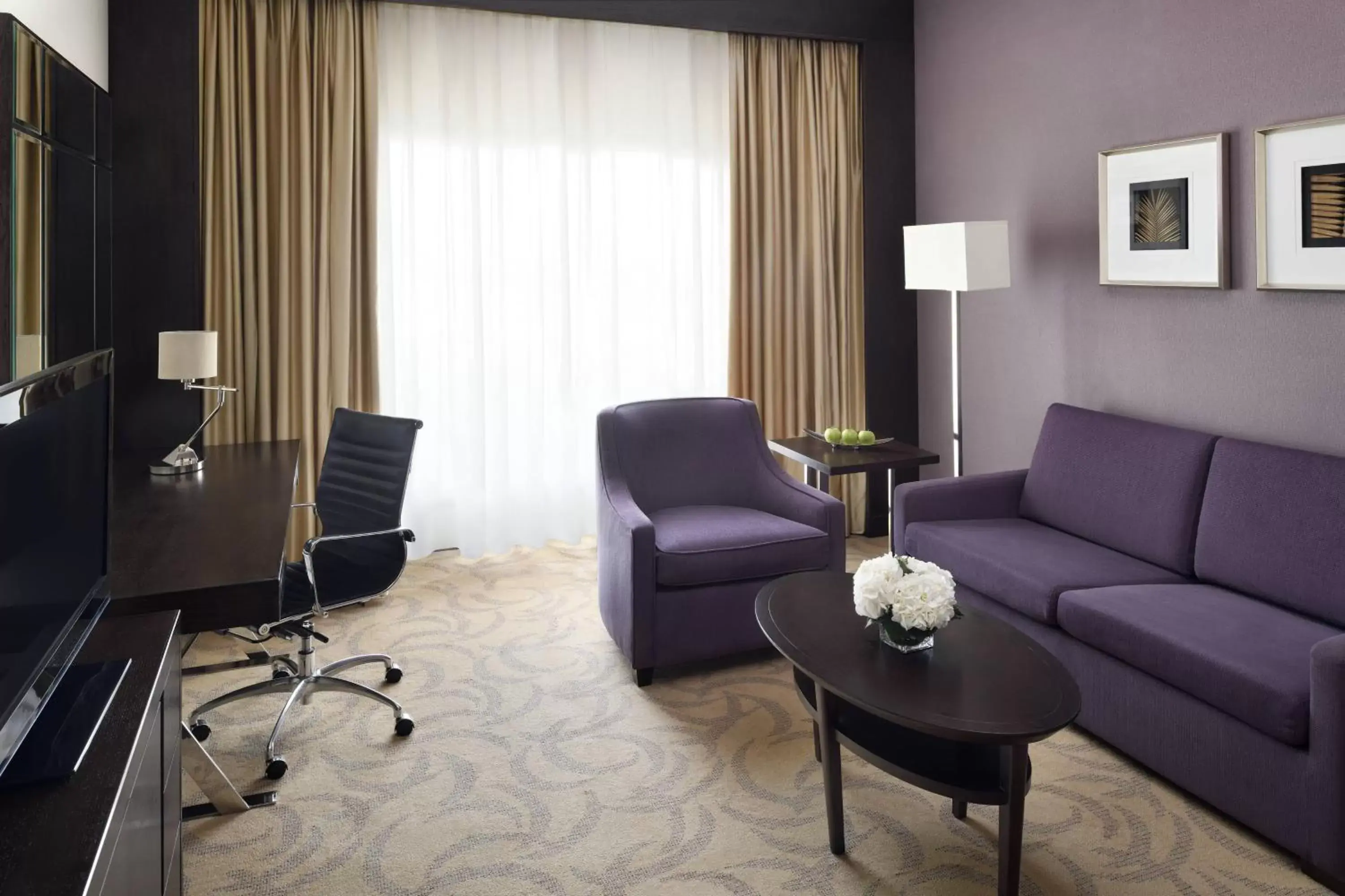 Living room, Seating Area in Courtyard Riyadh by Marriott Diplomatic Quarter