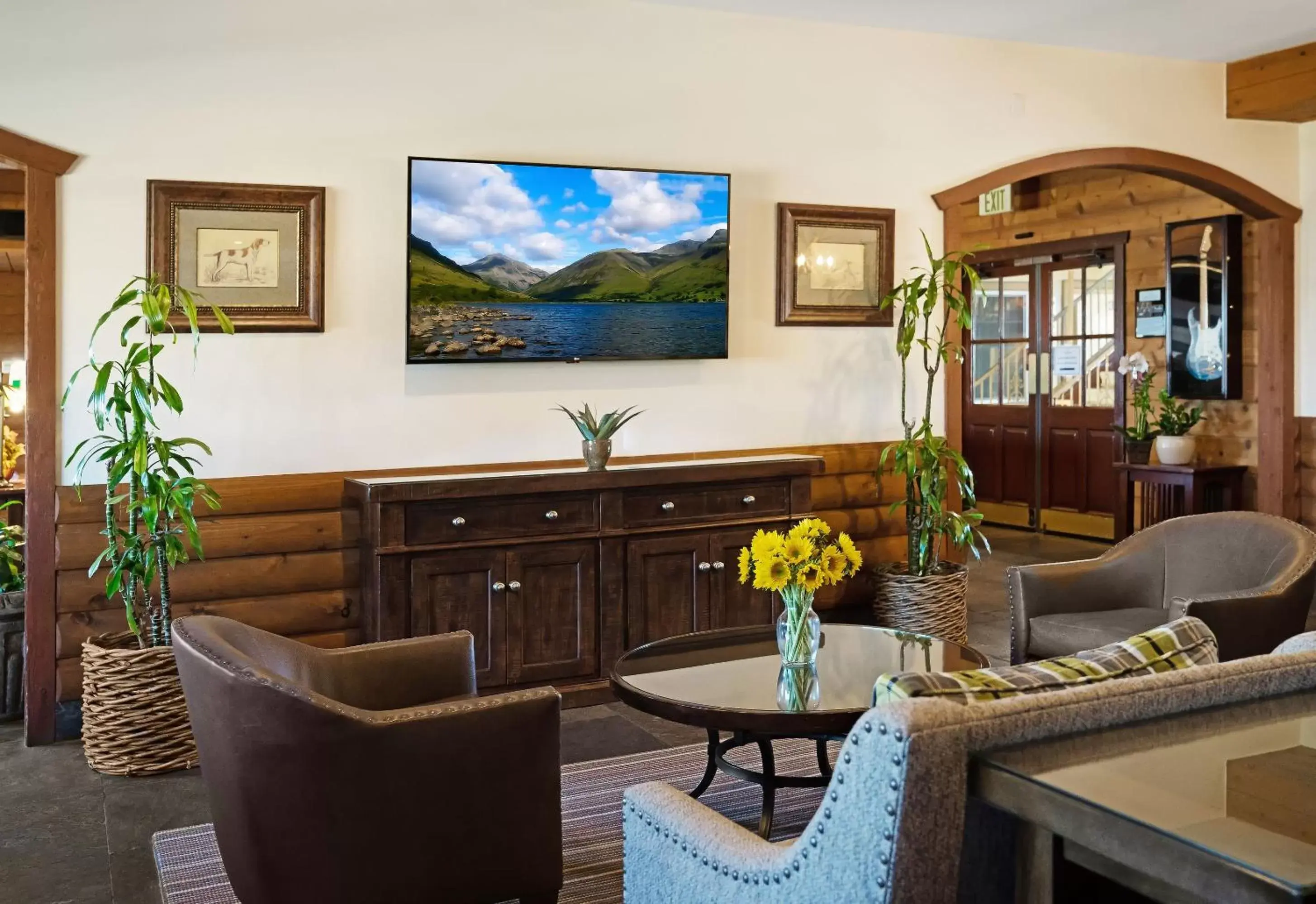 Lobby or reception, Seating Area in Best Western Corona Hotel & Suites