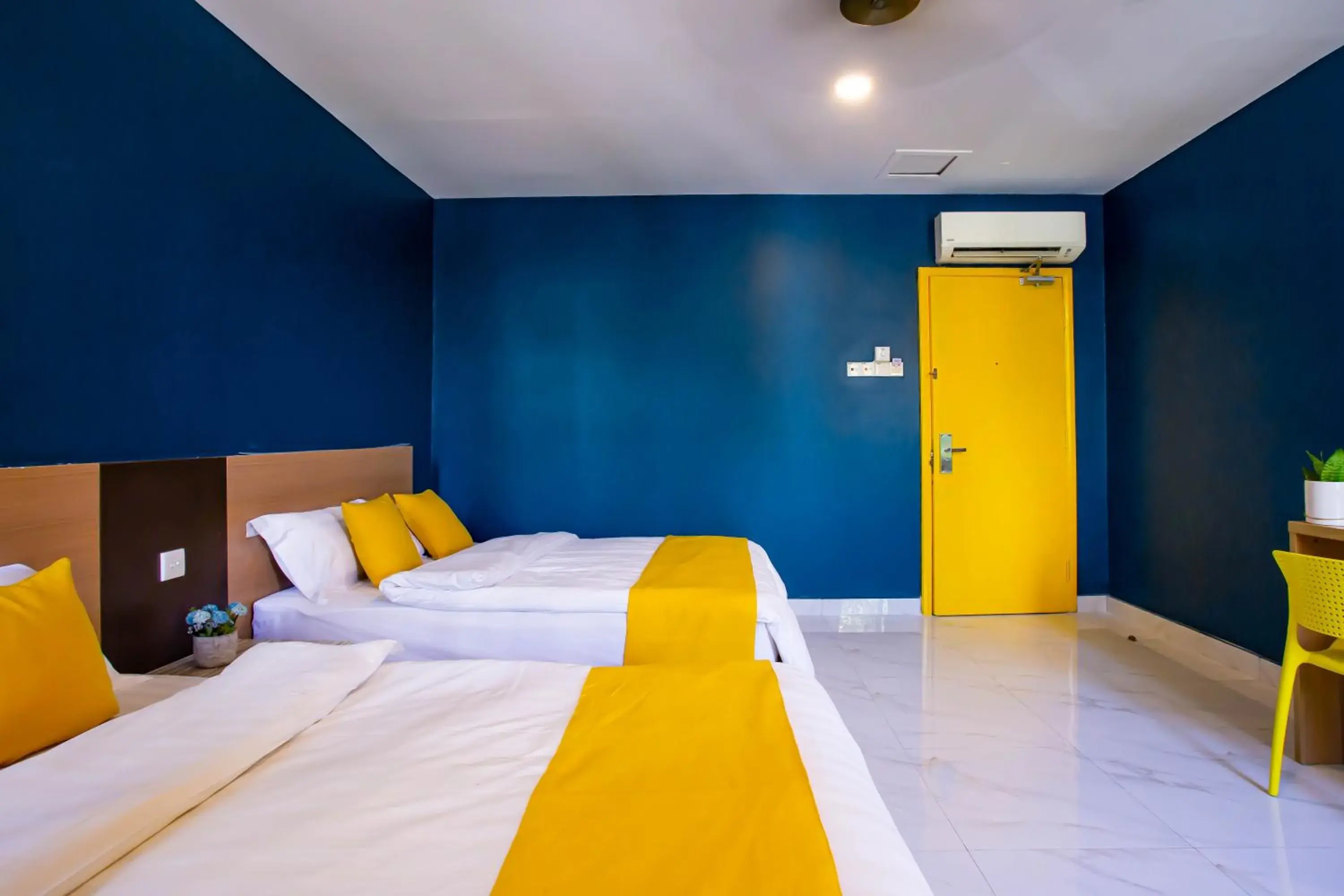 Bed in BEEZ Hotel Kuala Lumpur