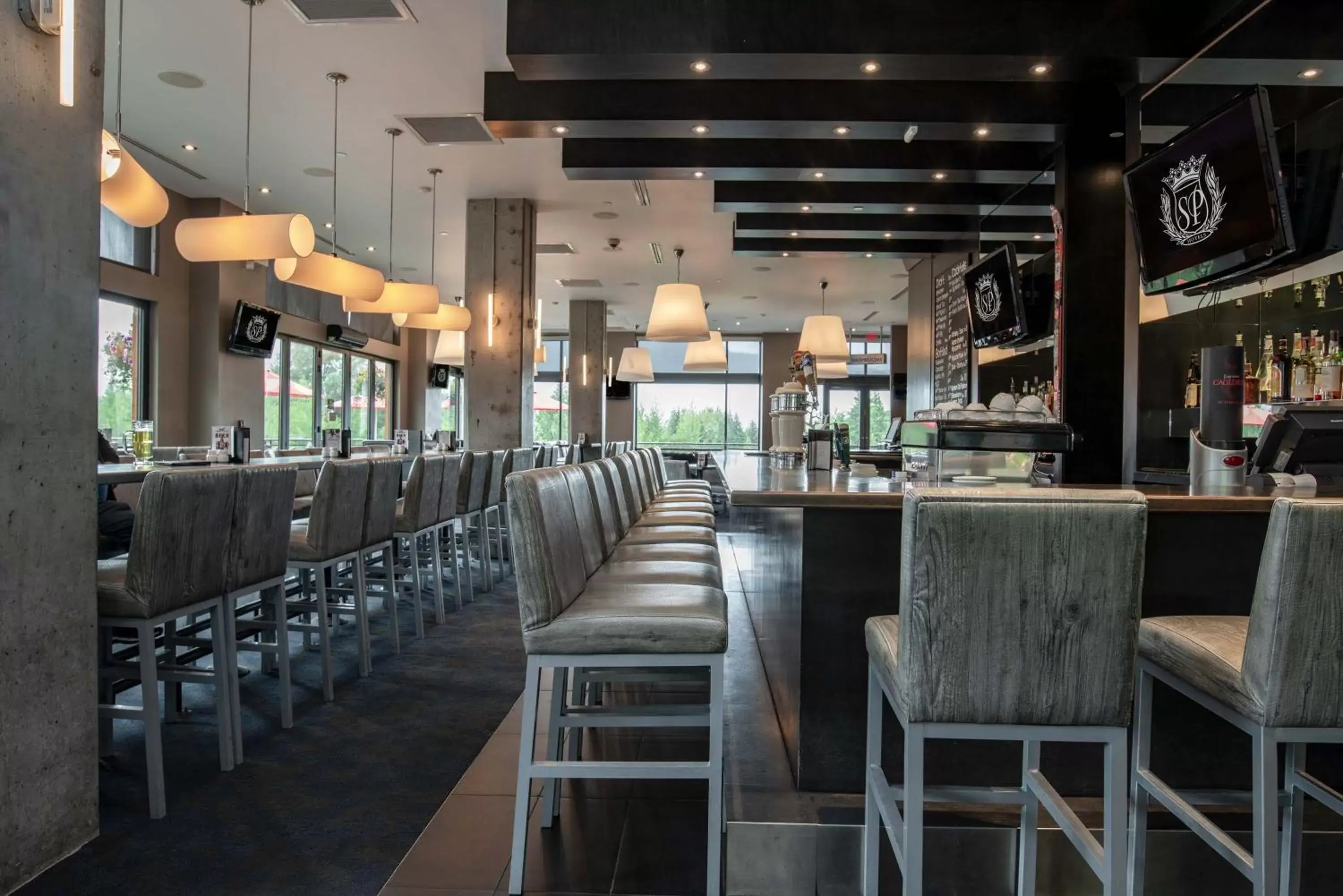 Restaurant/places to eat in Sutton Place Hotel Revelstoke Mountain Resort Restaurant/places to eat in Sutton Place Hotel Revelstoke Mountain Resort