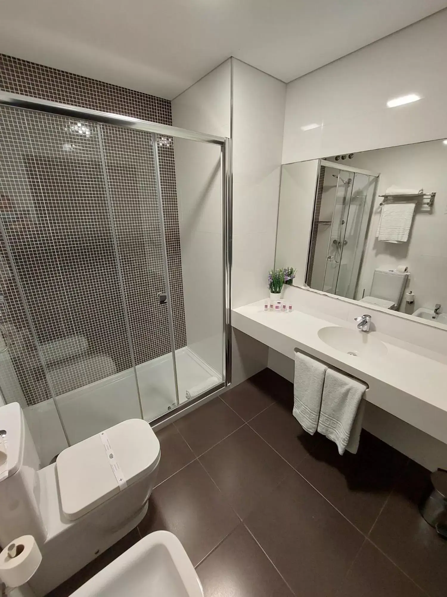 Bathroom in Hotel Monte Lírio Bathroom in Hotel Monte Lírio