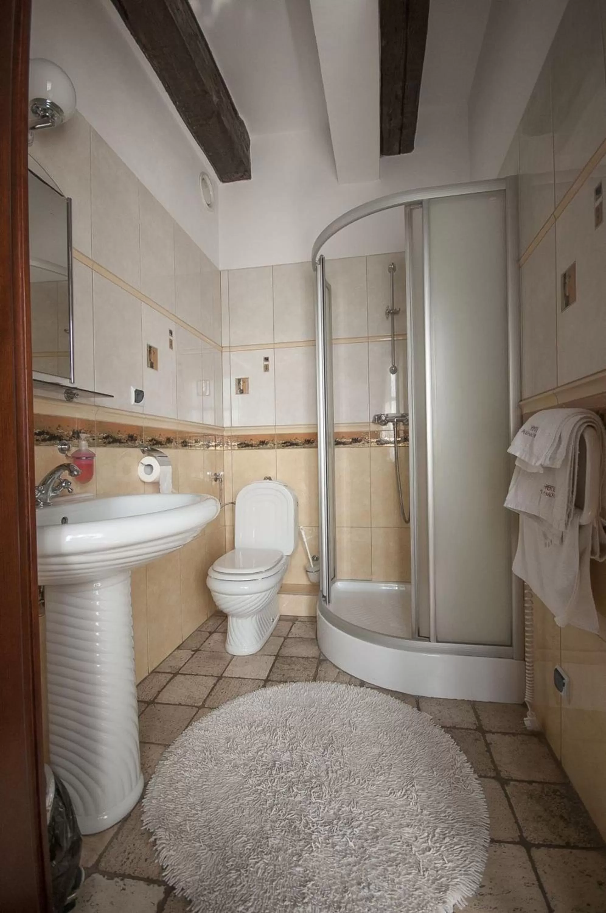 Bathroom in Hotel Restauracja Pod Parowozem