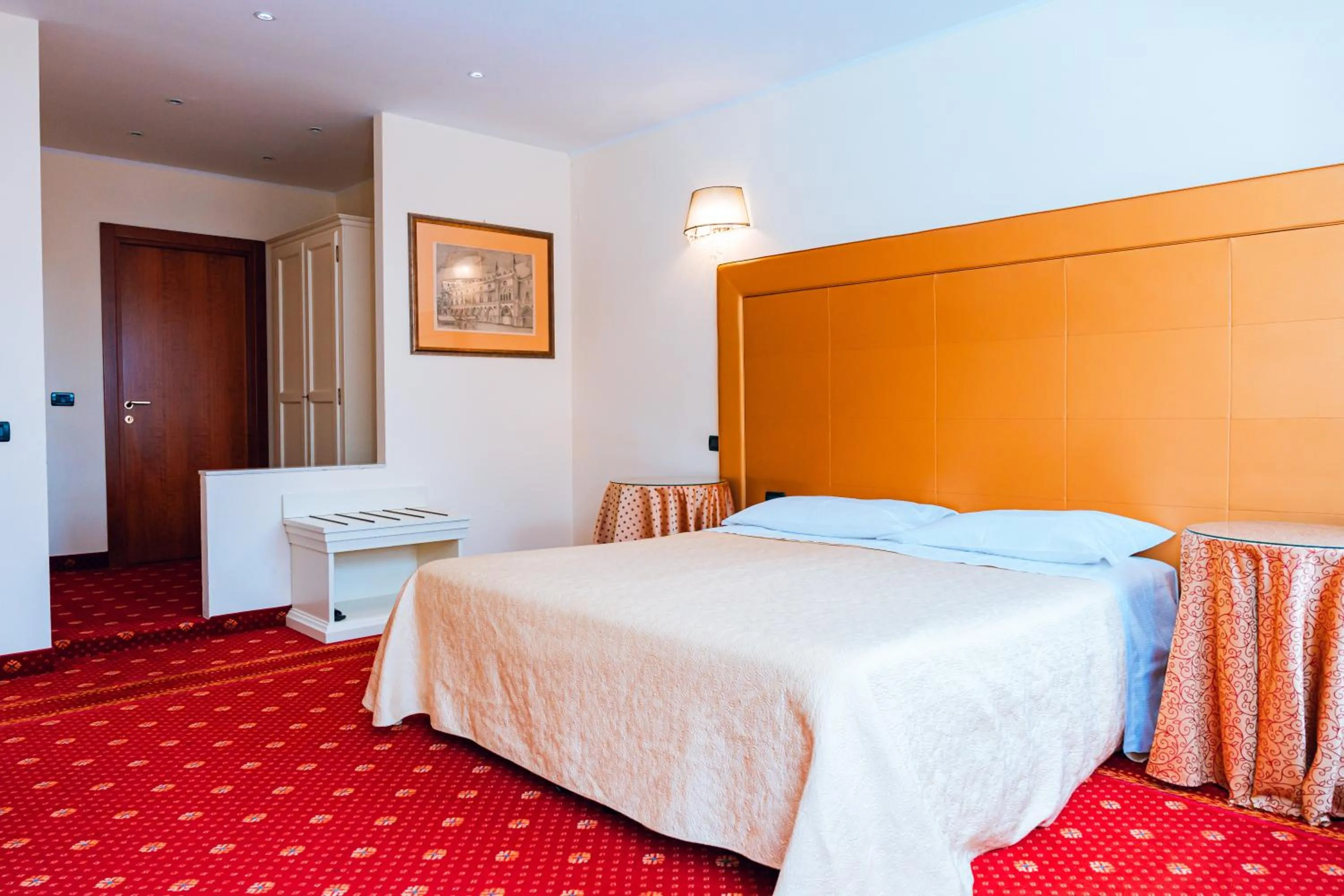 Bed in Panoramic Rooms Torre della Vittoria