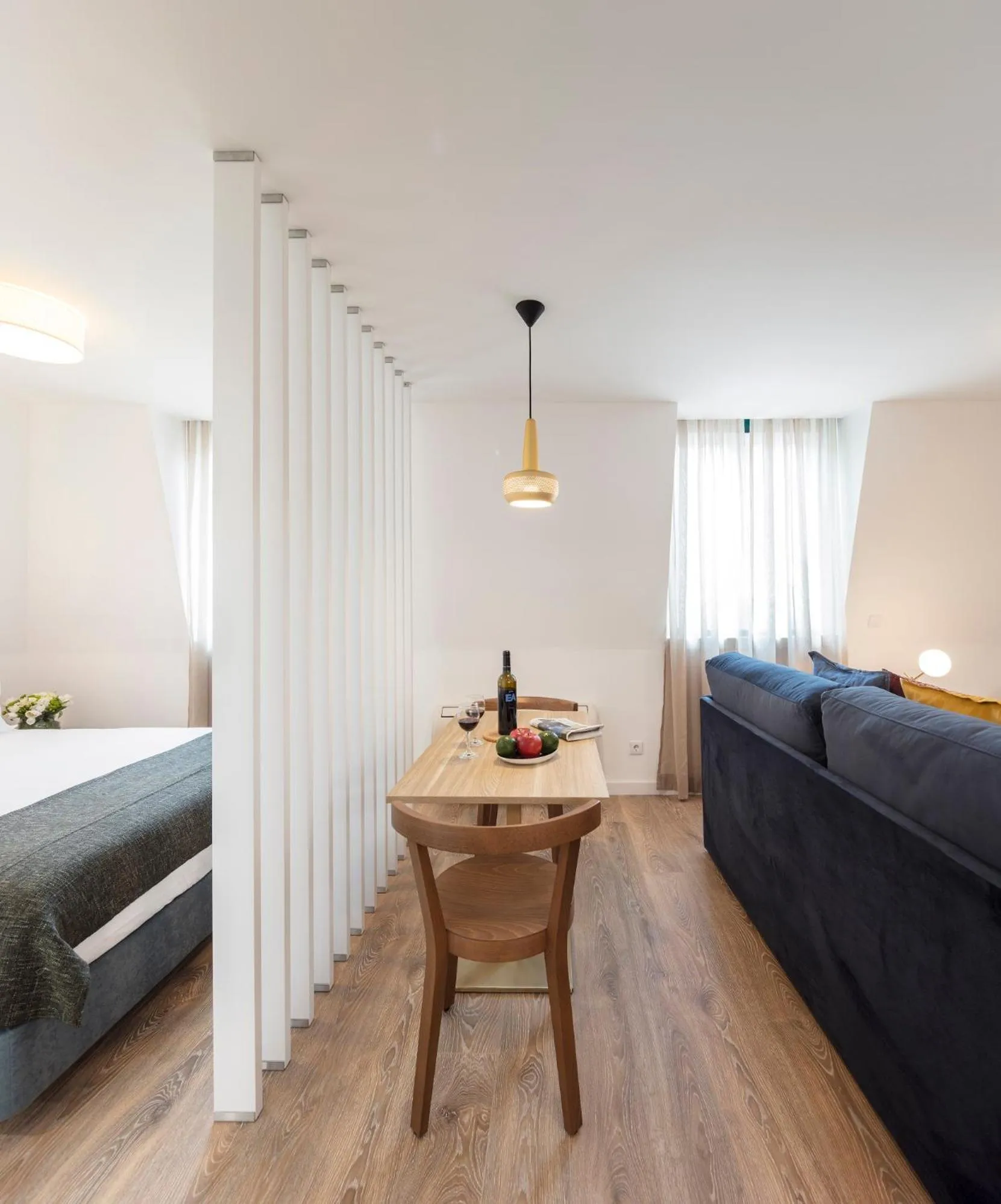 Bedroom, Bed in Lisbon Serviced Apartments - Chiado Emenda