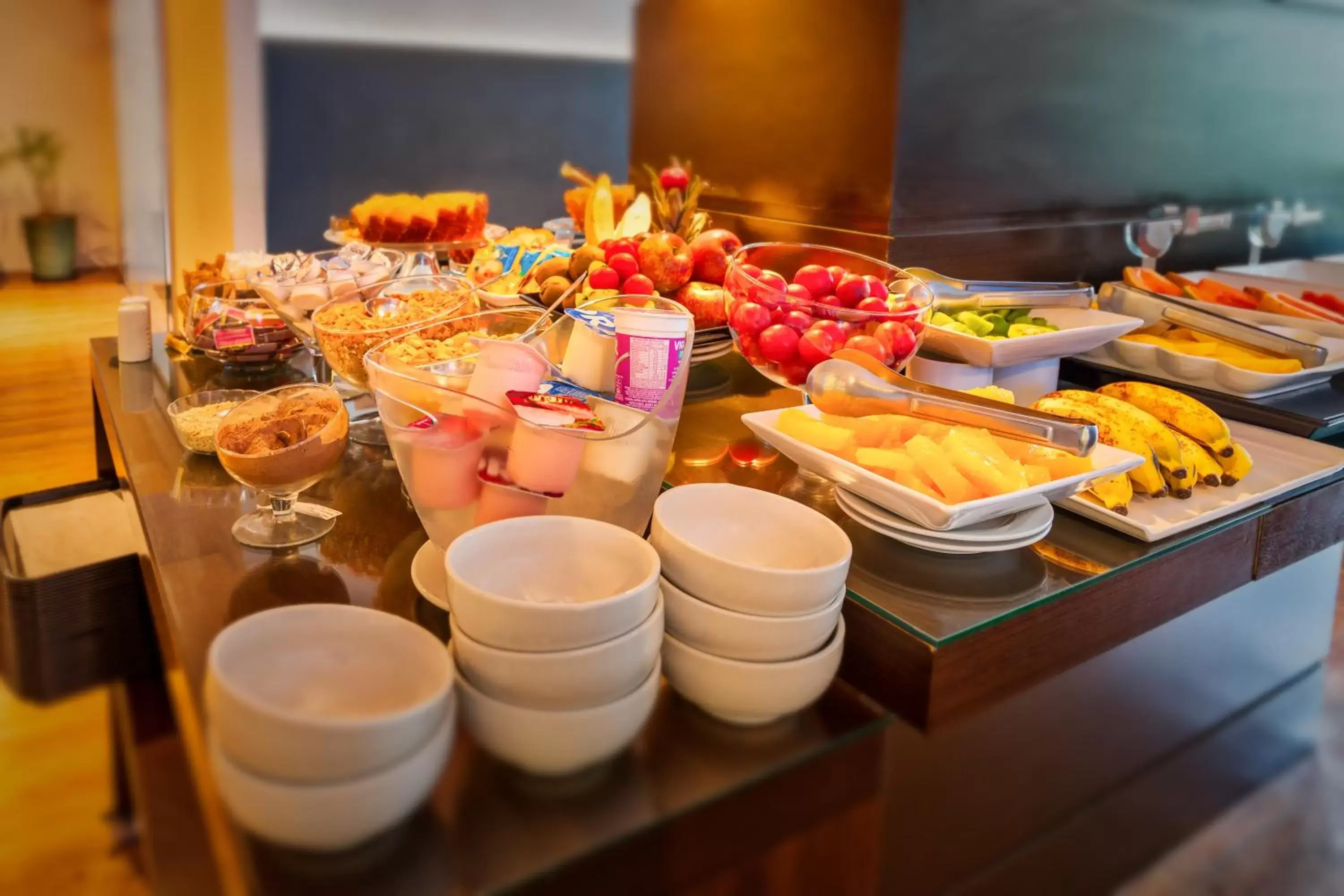 Buffet breakfast in H3 Hotel Paulista