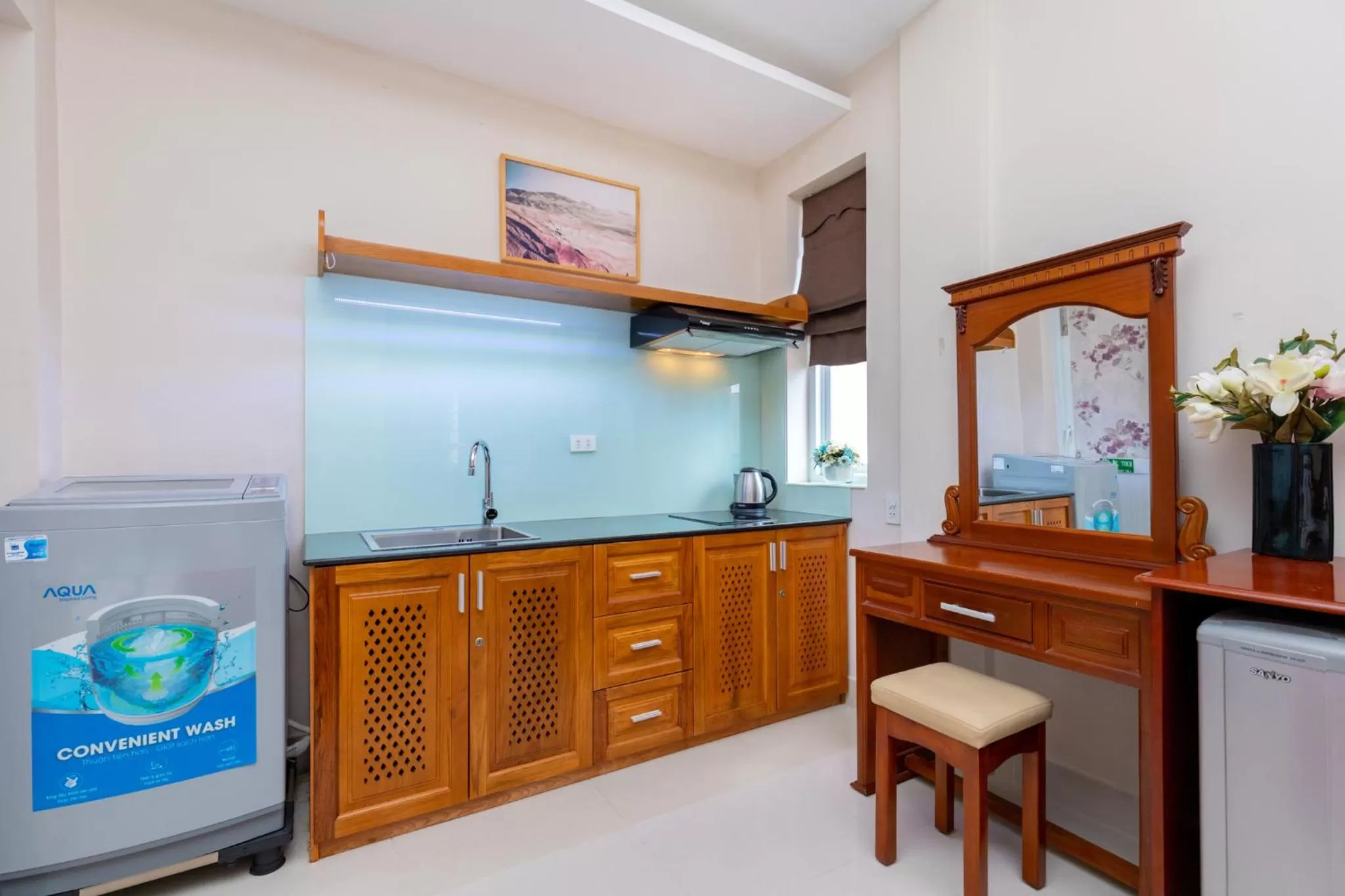 stove in Queen Garden Hotel & Apartment