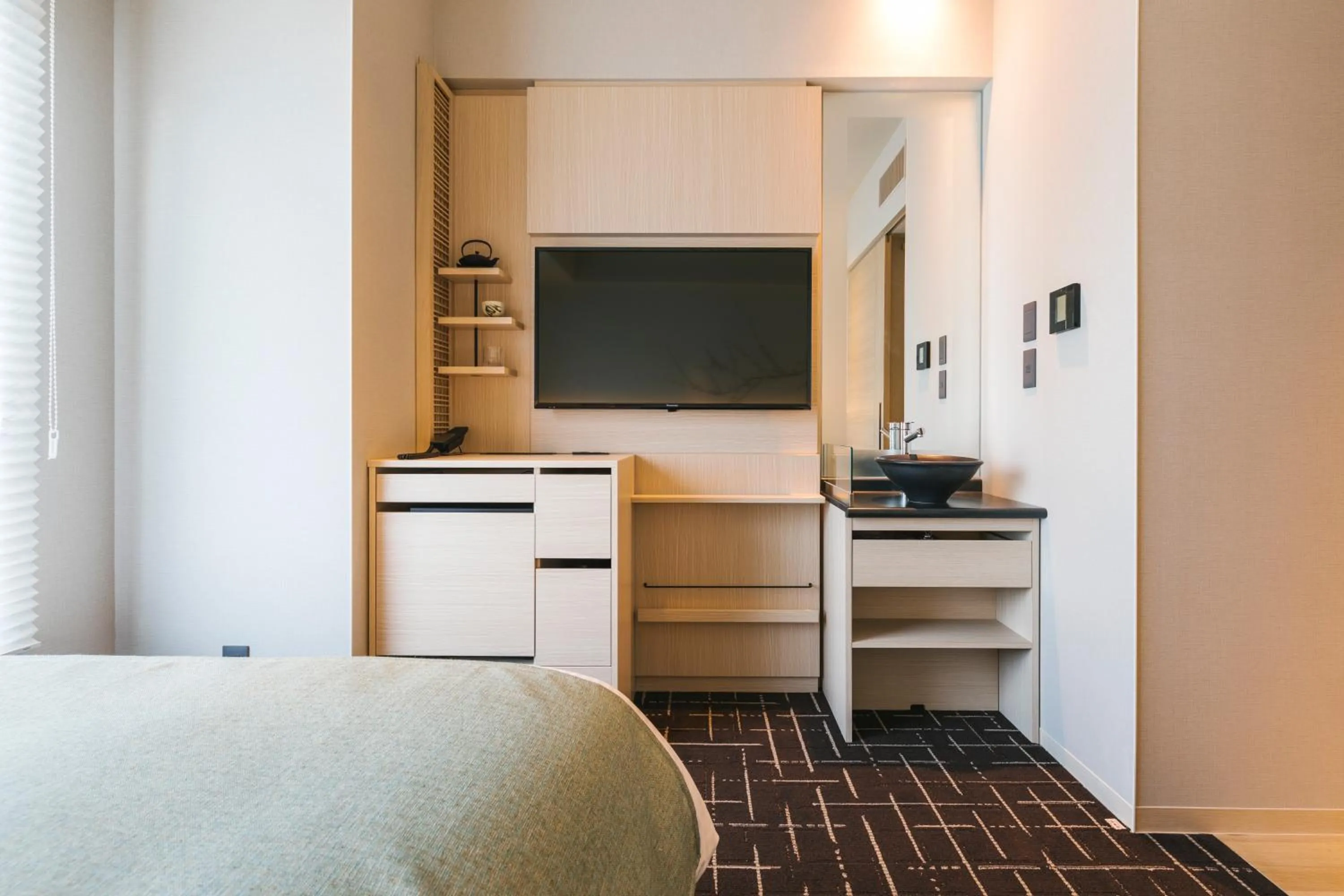 Photo of the whole room, Bed in Hotel Yaenomidori Tokyo