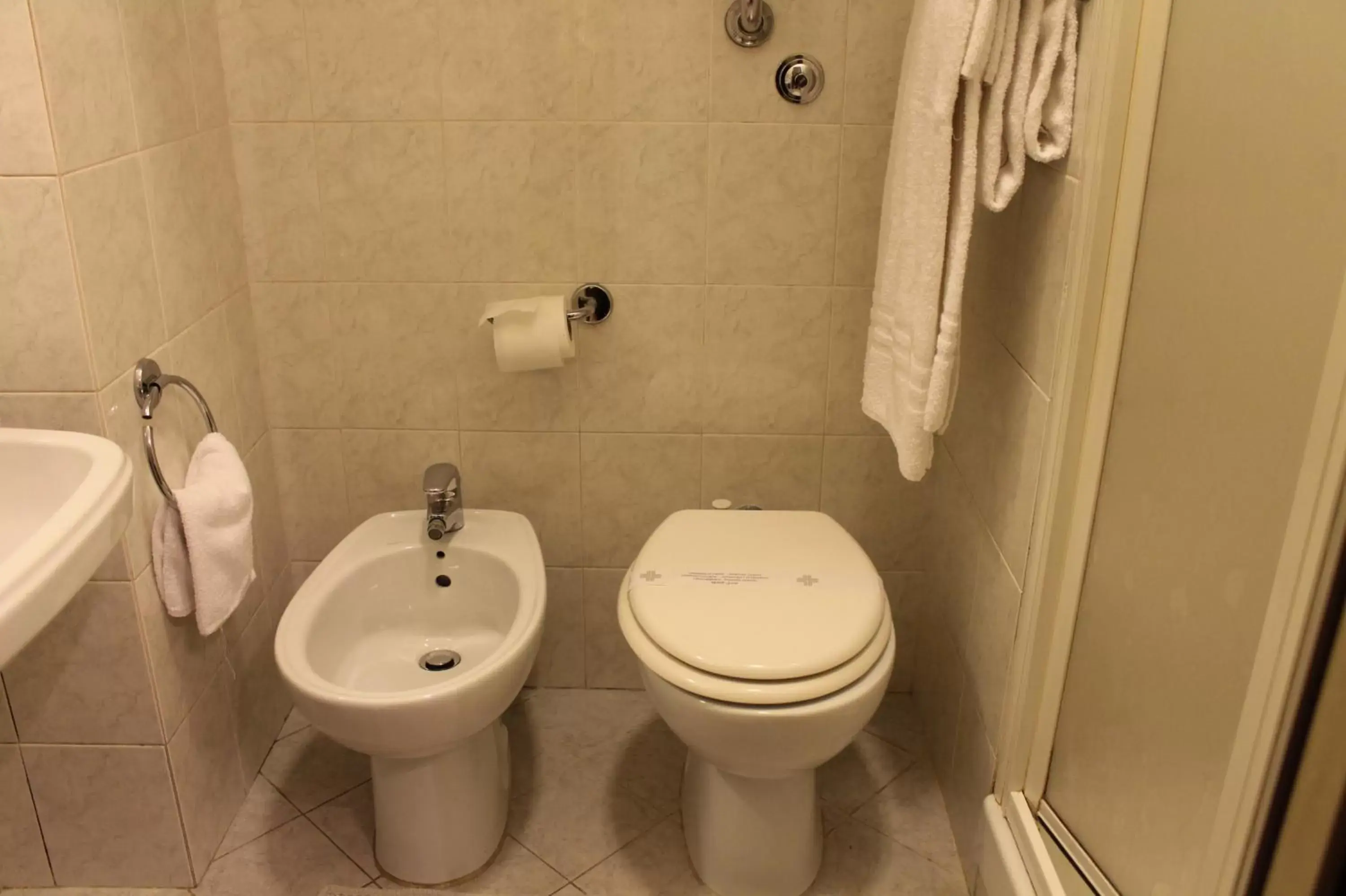 Bathroom in Hotel Fiori