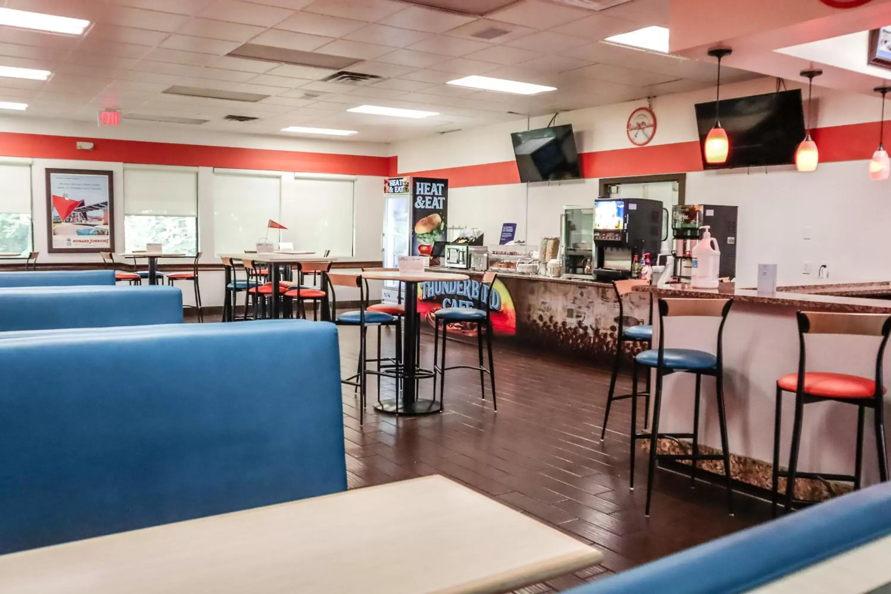 Restaurant/Places to Eat in Howard Johnson by Wyndham Ocala FL