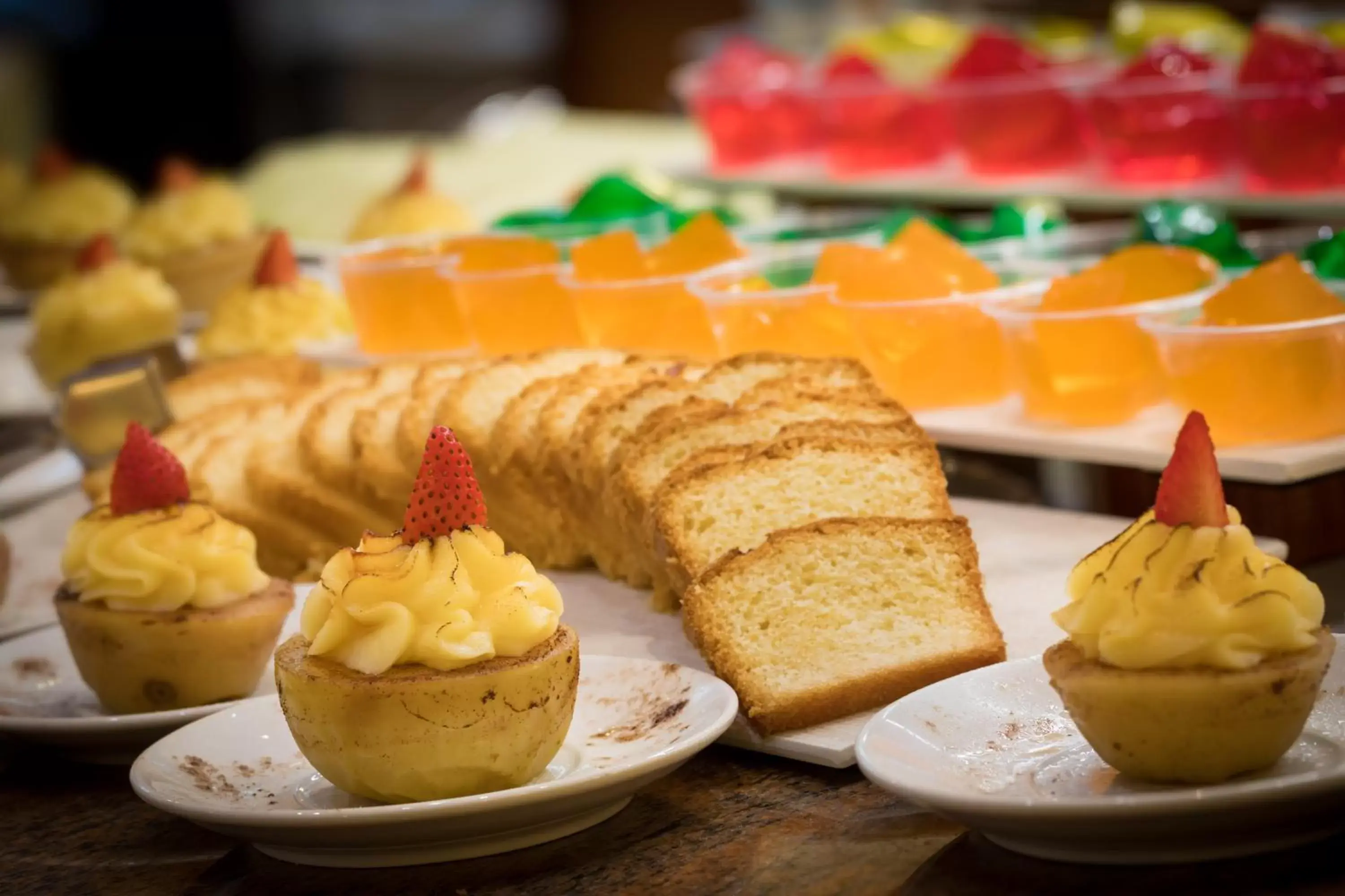 Restaurant/places to eat in htop Pineda Palace 4Sup - Adults Recommended #htopBliss Restaurant/places to eat in htop Pineda Palace 4Sup - Adults Recommended #htopBliss