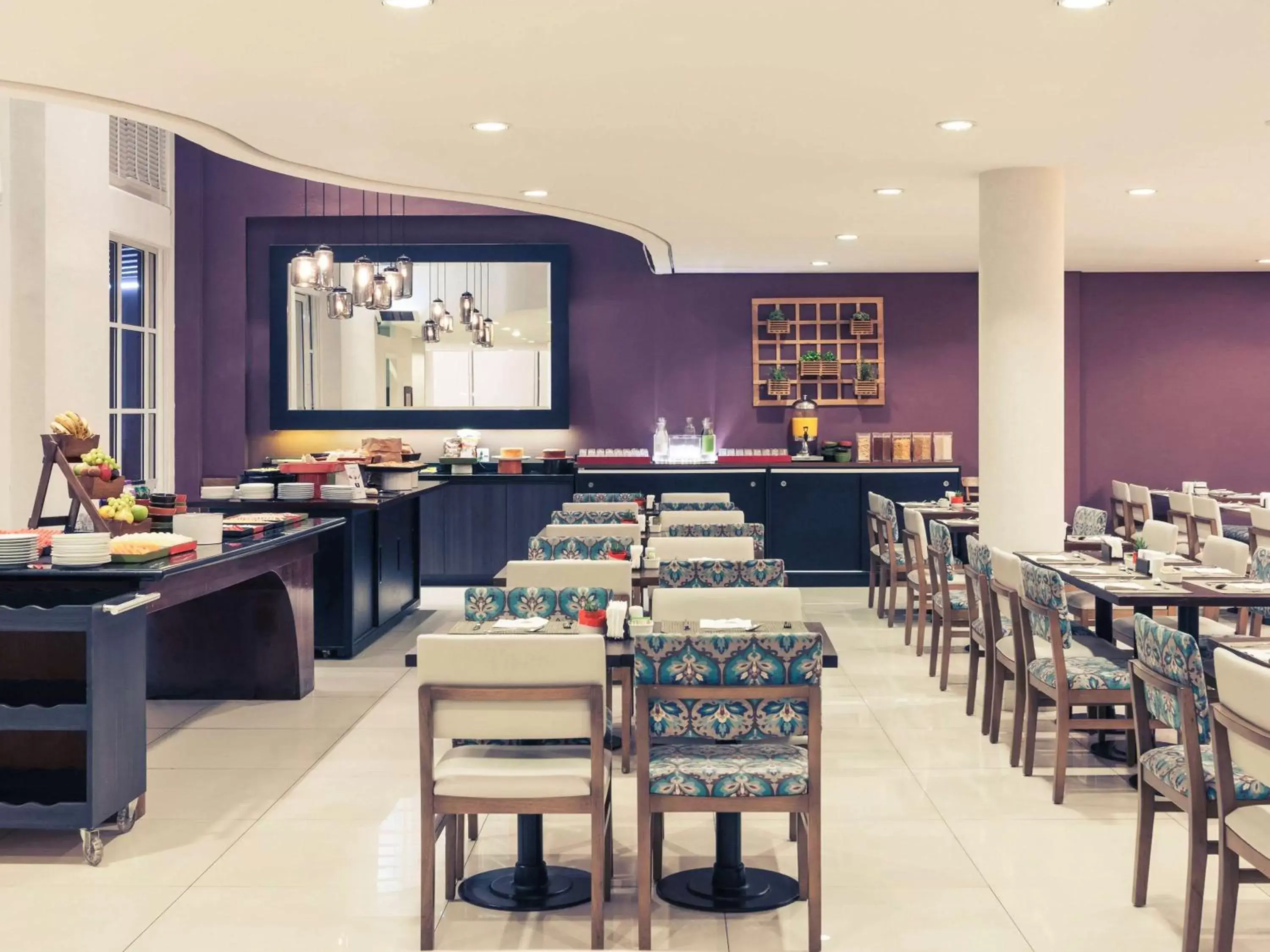 Restaurant/Places to Eat in Mercure Campinas