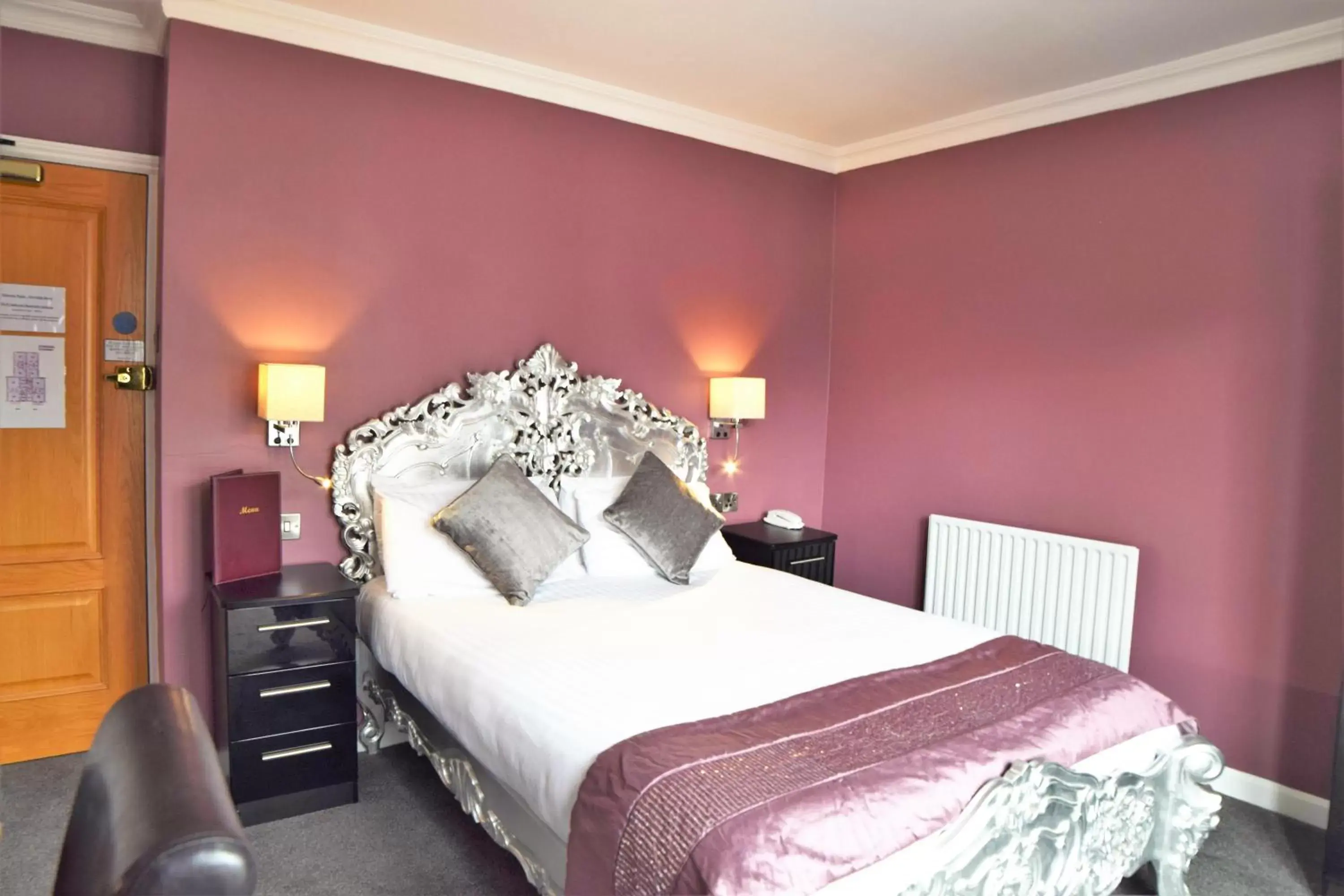 Bedroom, Room Photo in Dovedale Hotel and Restaurant