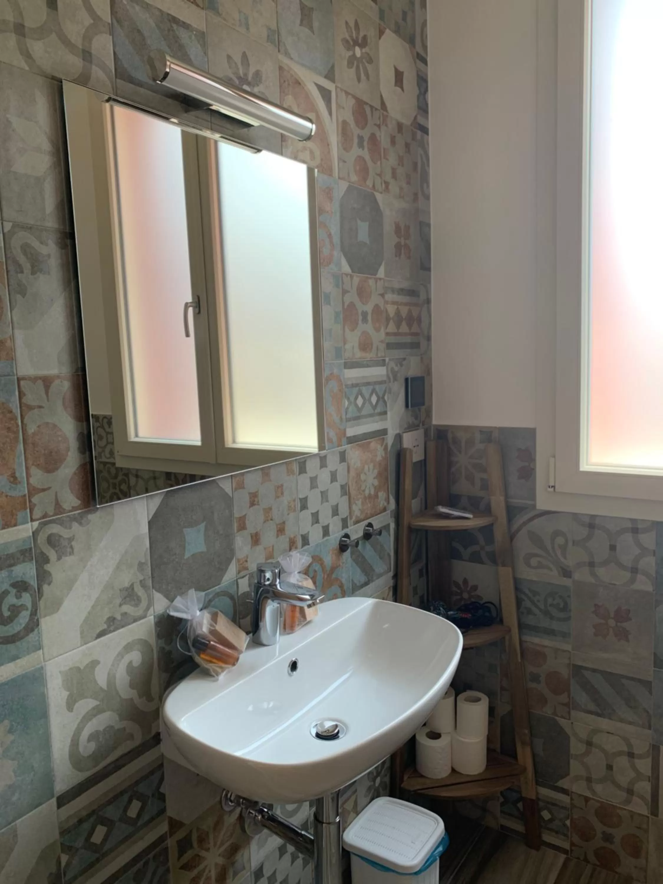 Bathroom in Sala dell Estate Guest House