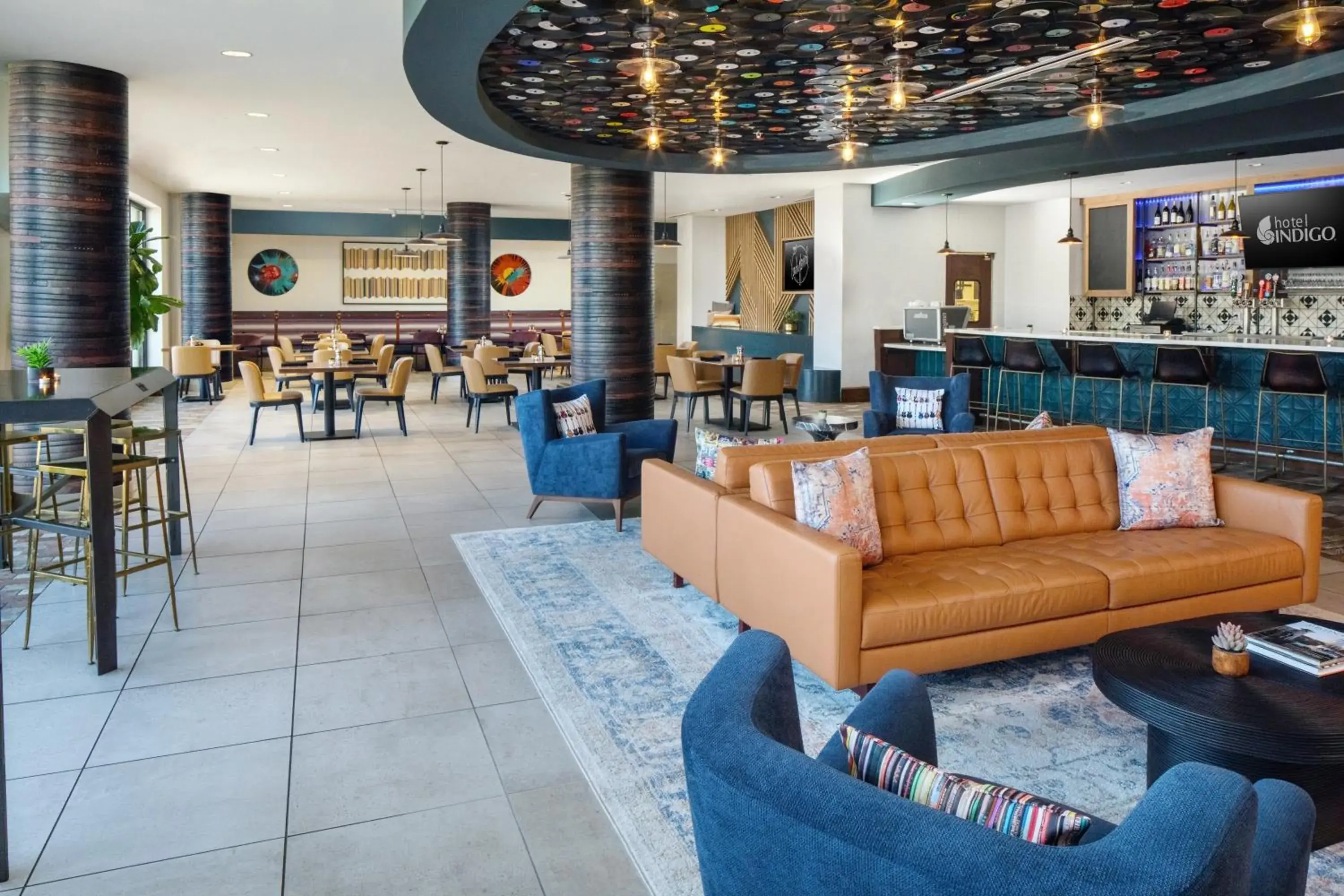 Restaurant/places to eat, Lounge/Bar in Hotel Indigo Austin Downtown, an IHG Hotel