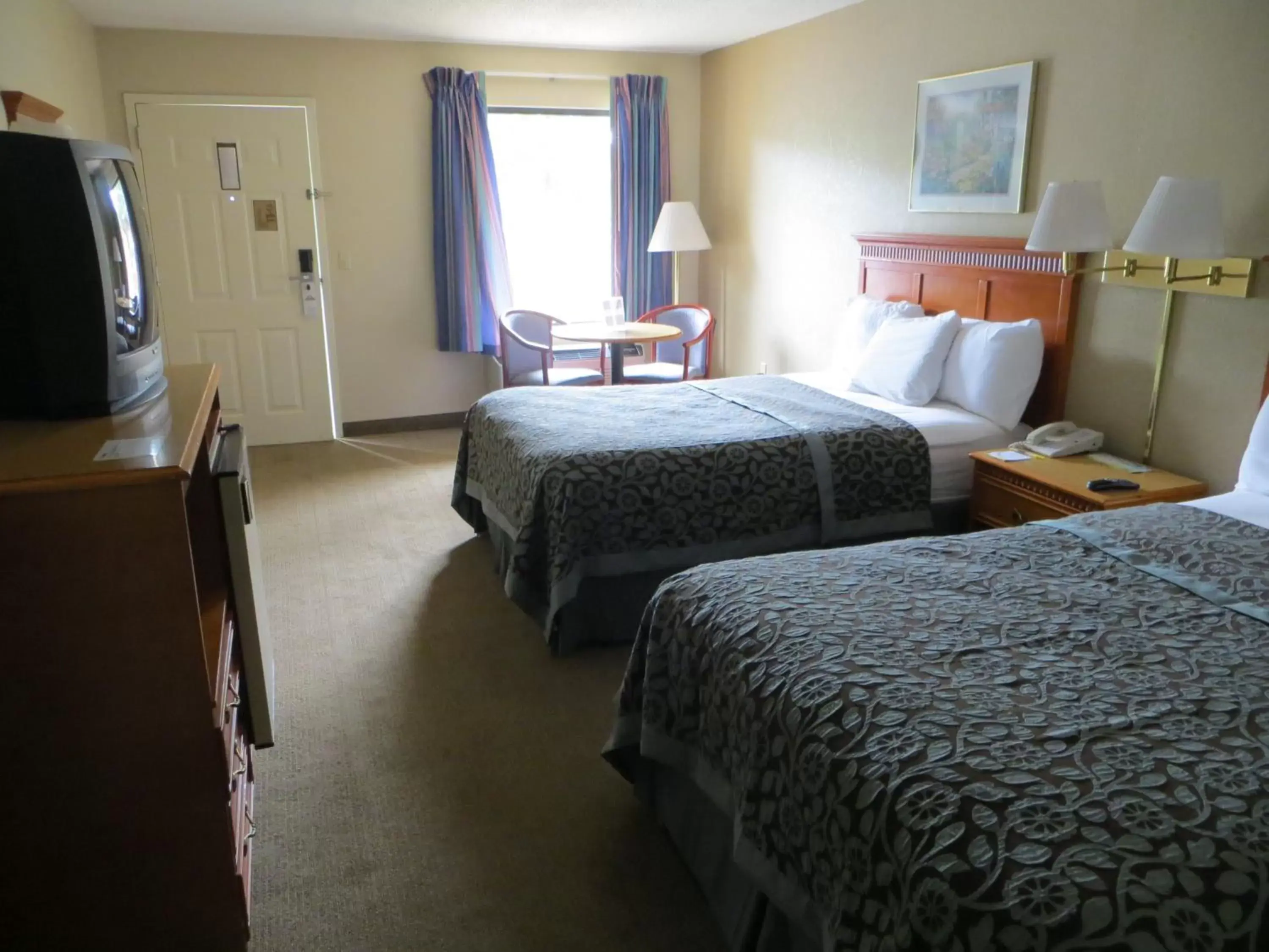 Bed in Days Inn by Wyndham Elberton