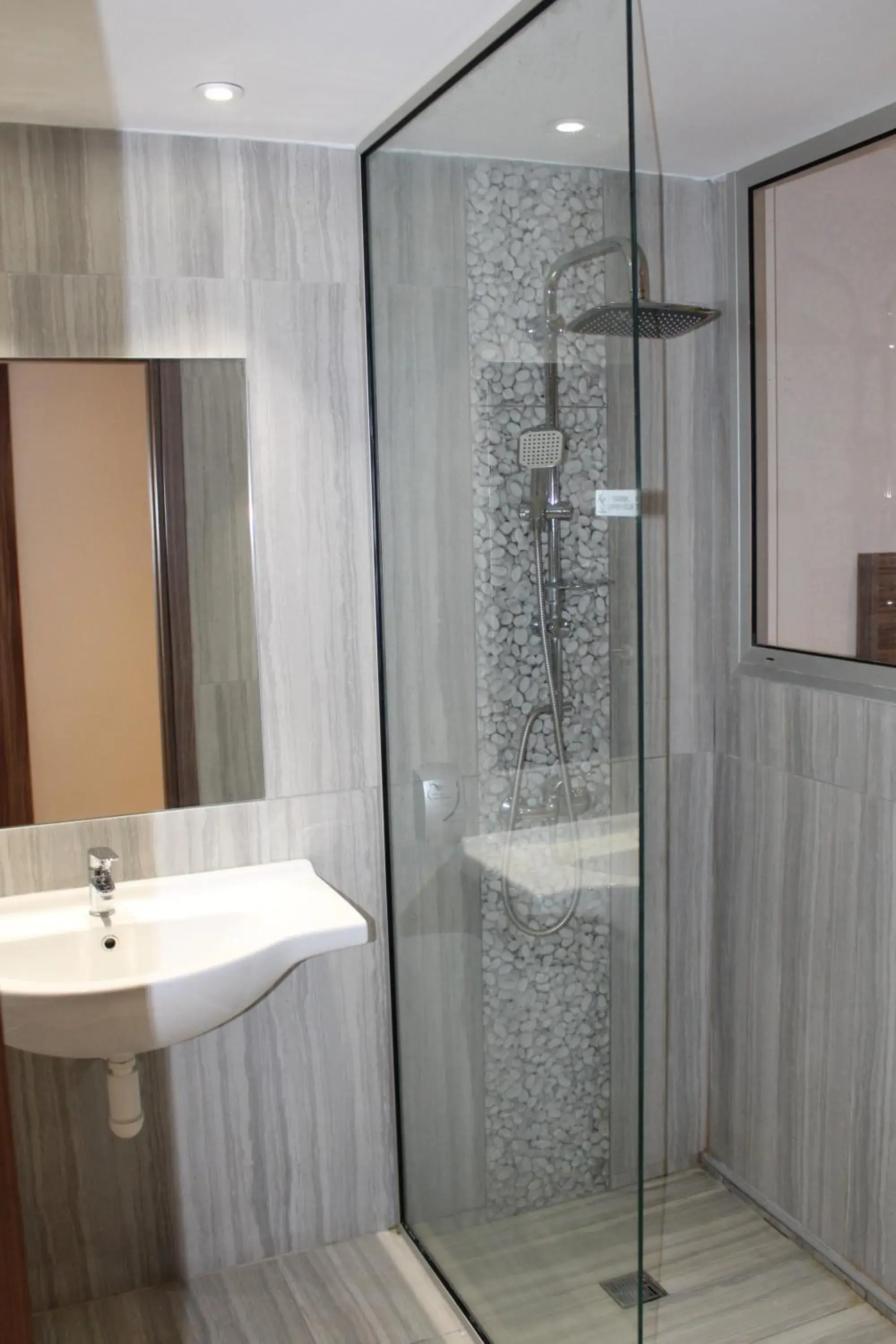 Shower, Bathroom in Fedrania Gardens Hotel