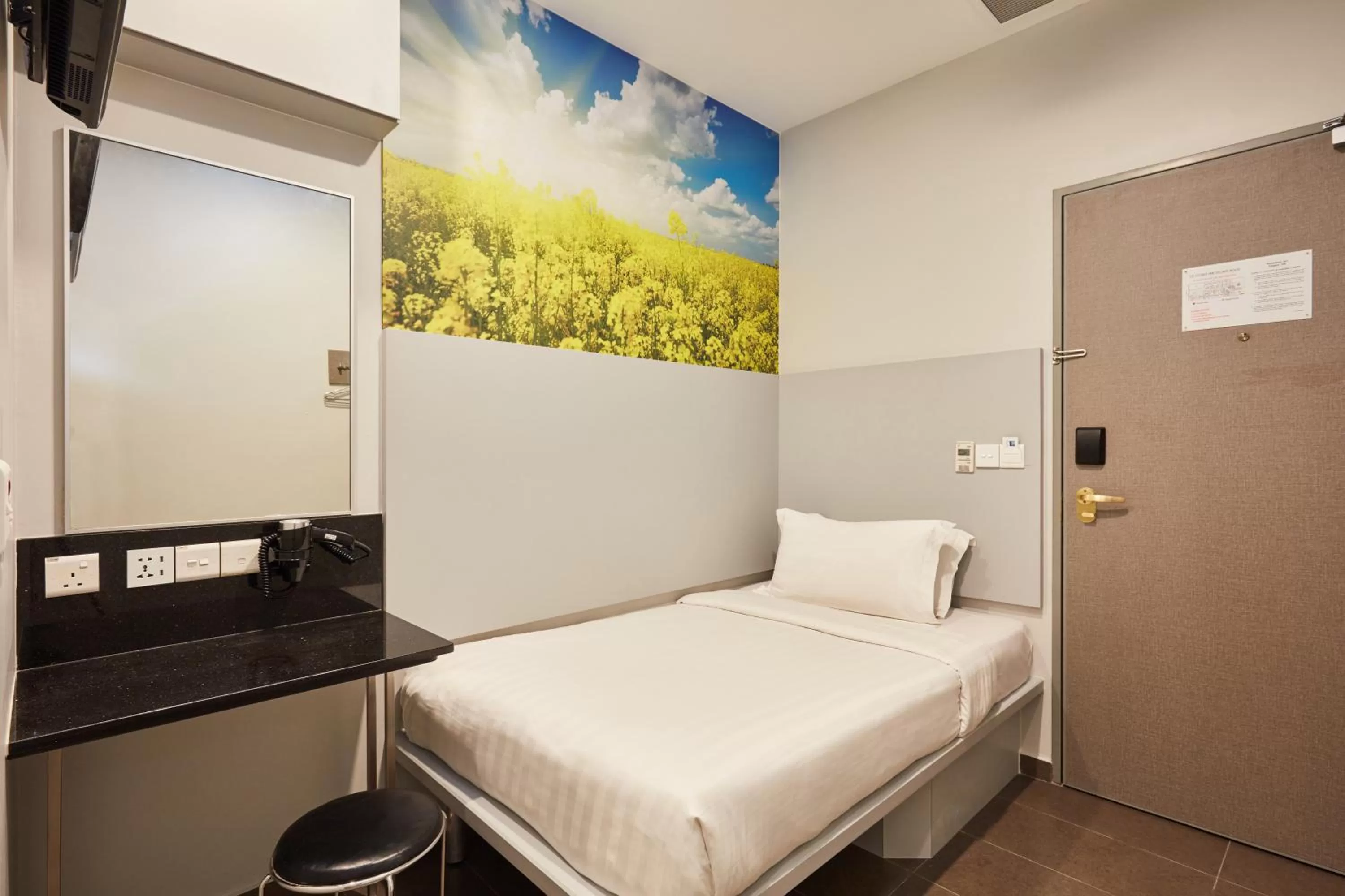 Bed in ibis budget Singapore Bugis