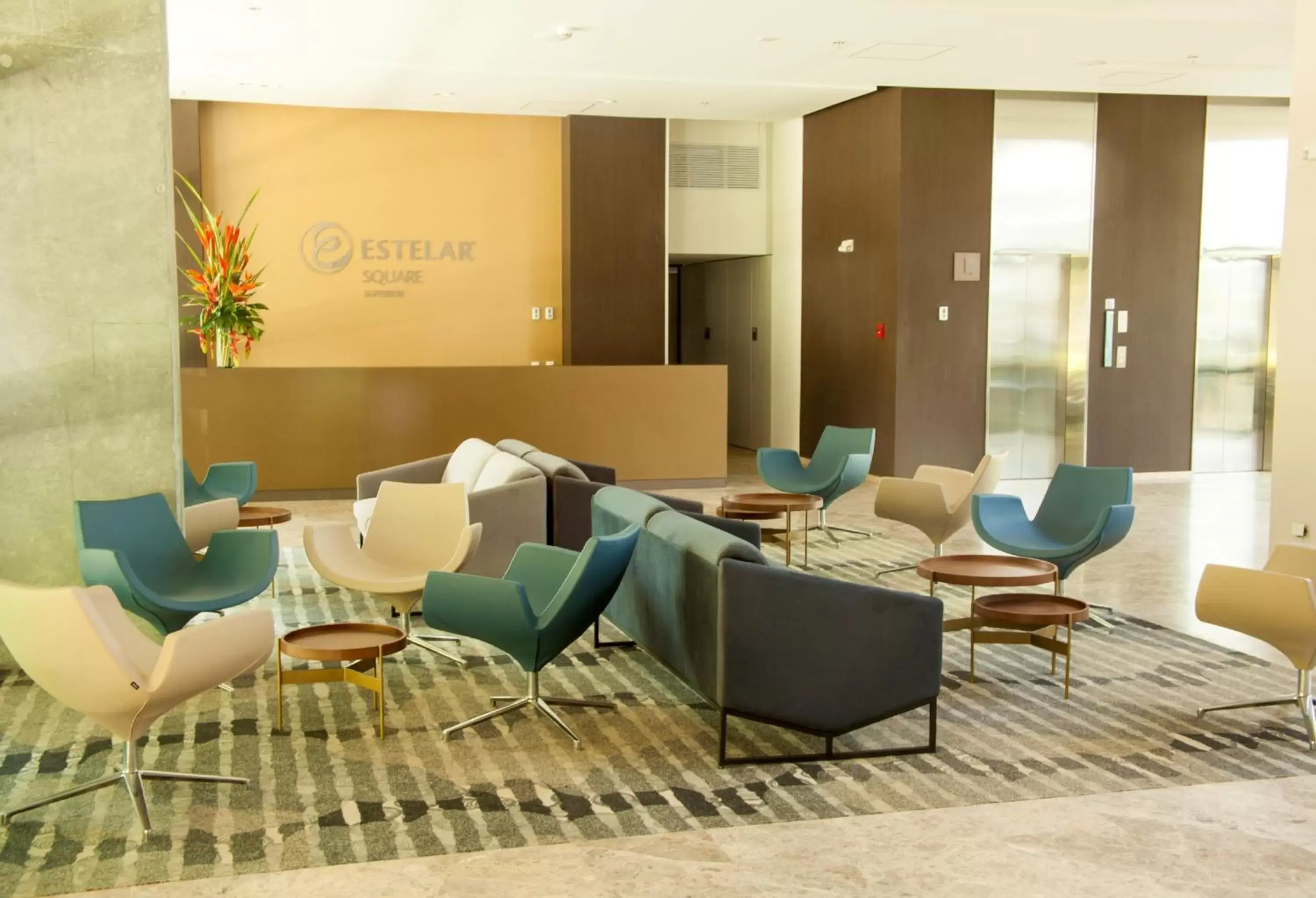 Lobby or reception, Lounge/Bar in Hotel Estelar Square