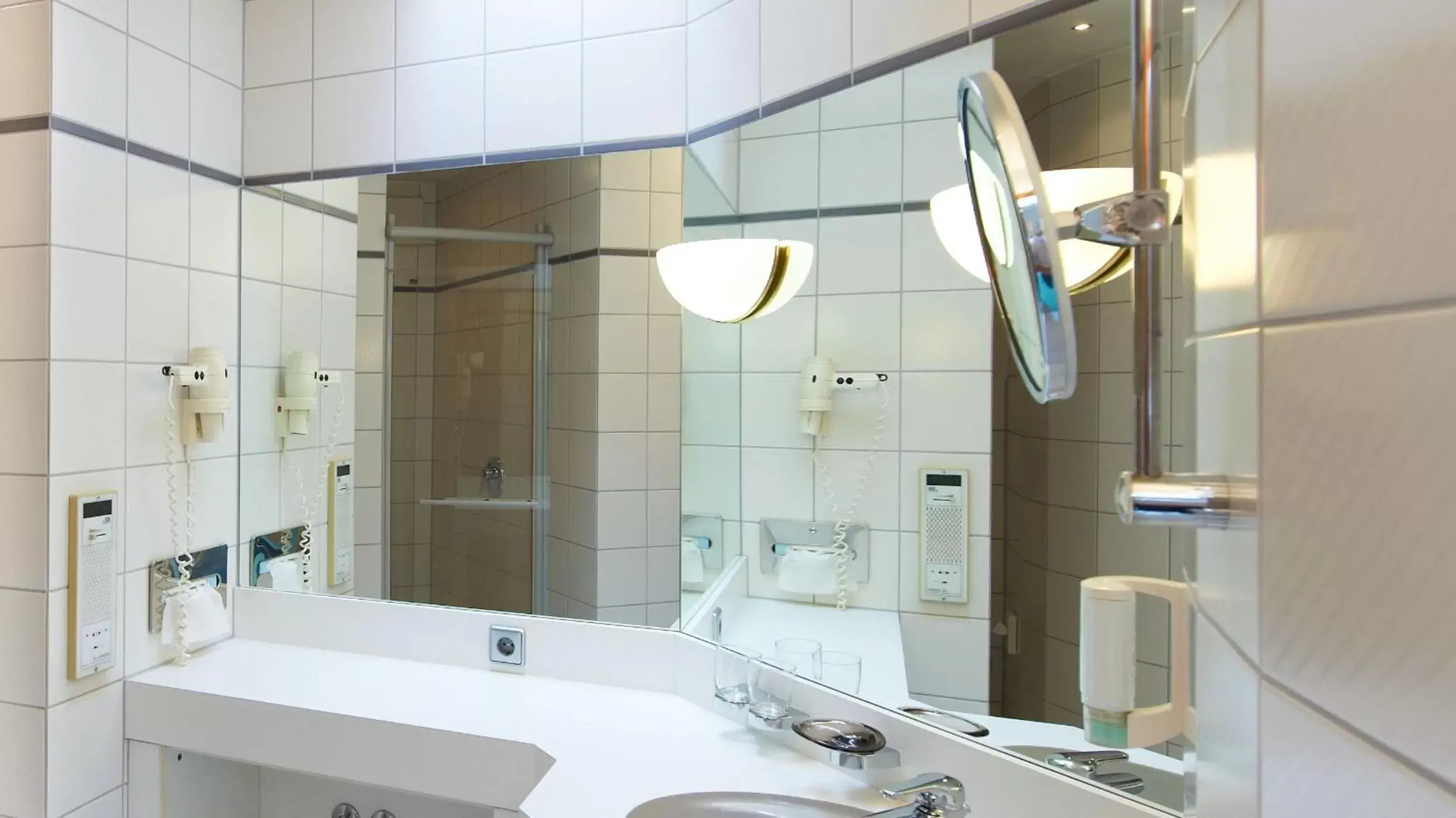 Bathroom in Hirsch Hotel