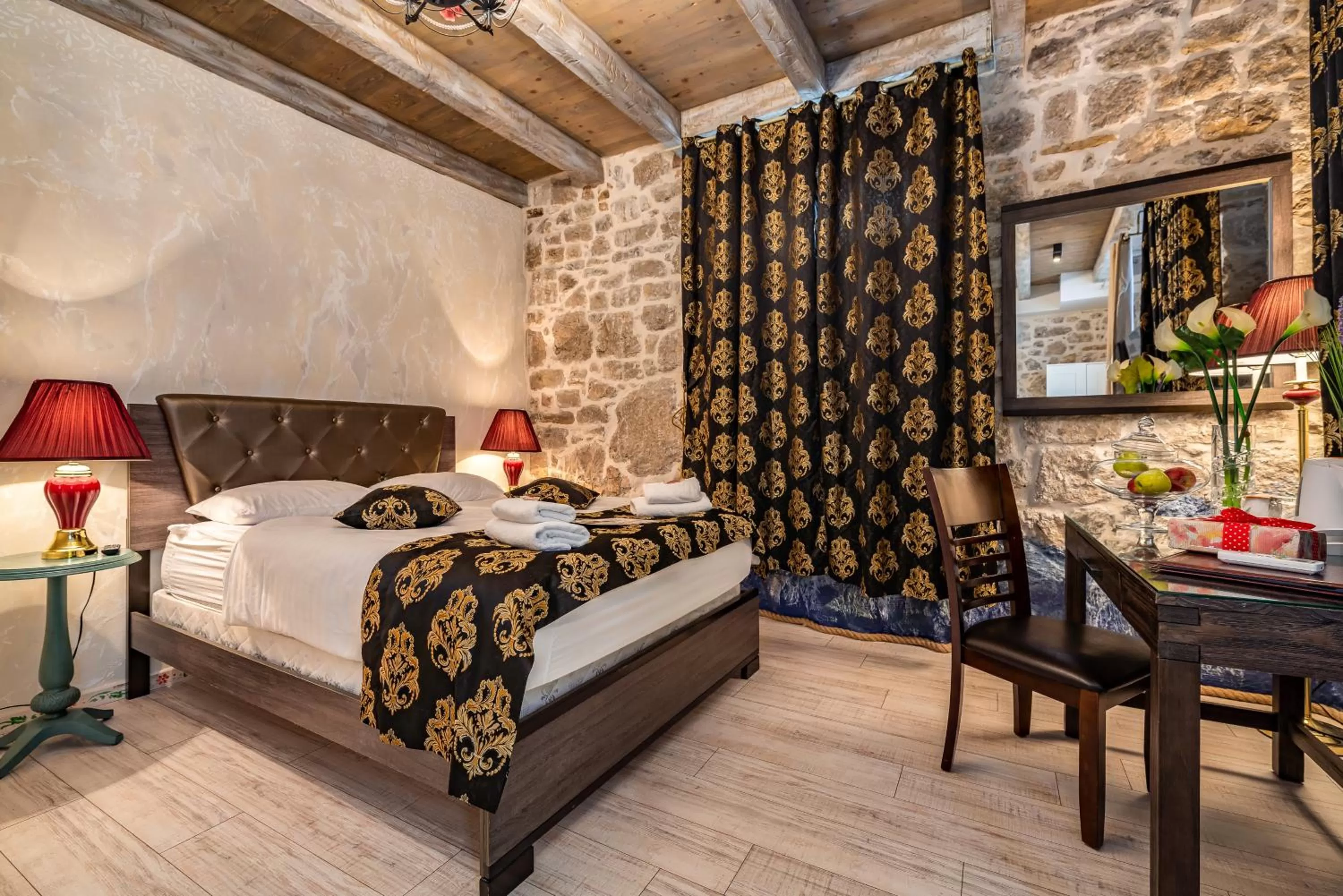 Bed in Heritage Palace Varos - MAG Quaint & Elegant Boutique Hotels