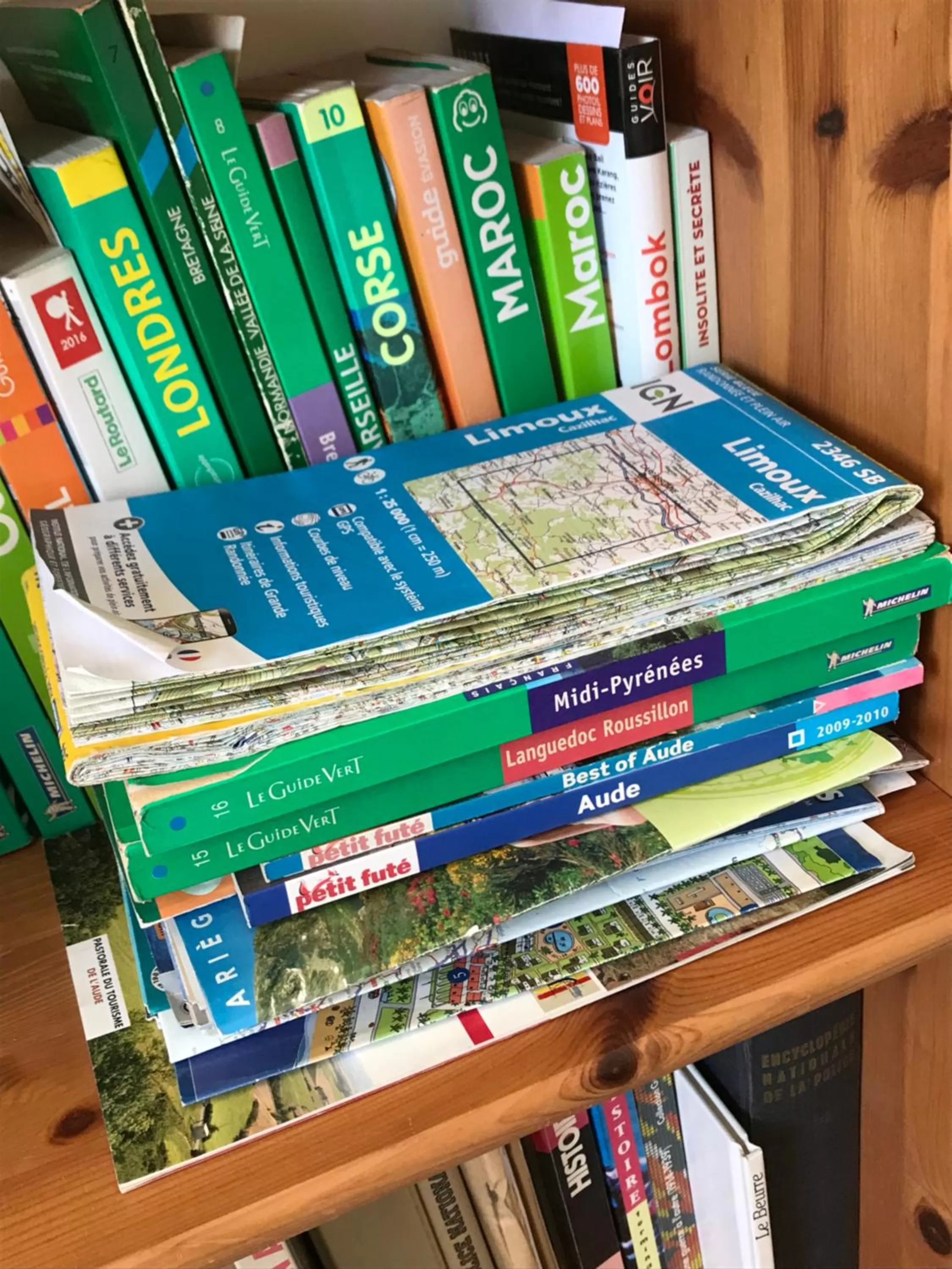 Library in La Rosela de la Cité